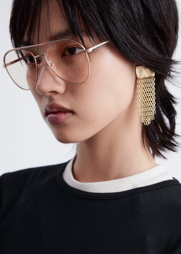 Chain-Pendant Plate Earrings