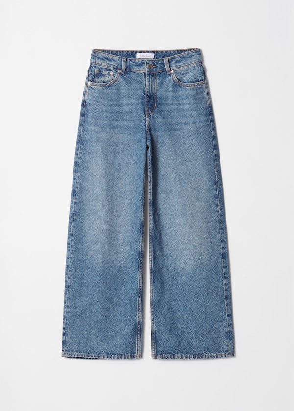 Relaxed Wide-Leg Jeans