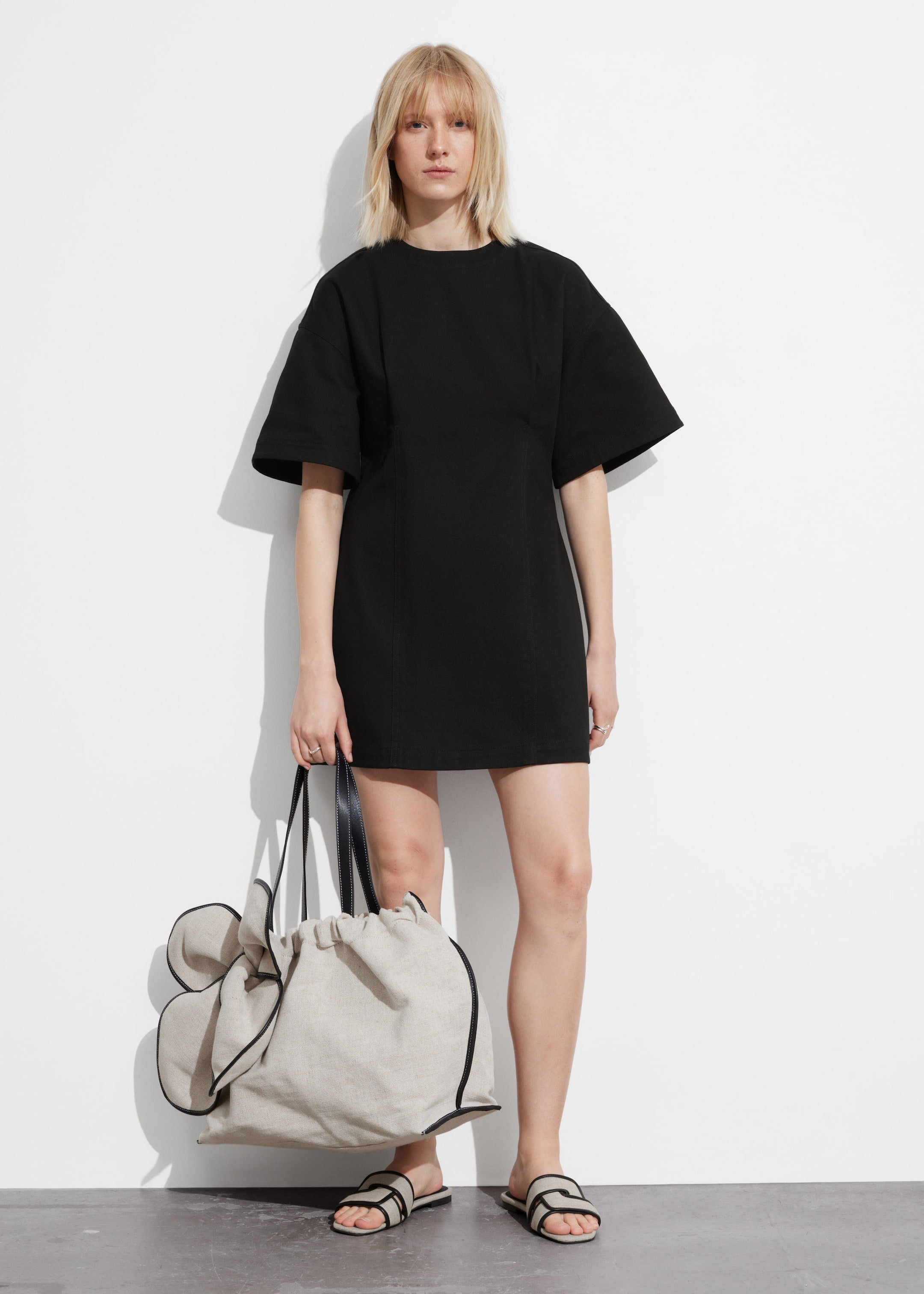 Fitted Short-Sleeve Mini Dress - Black - Lookbook