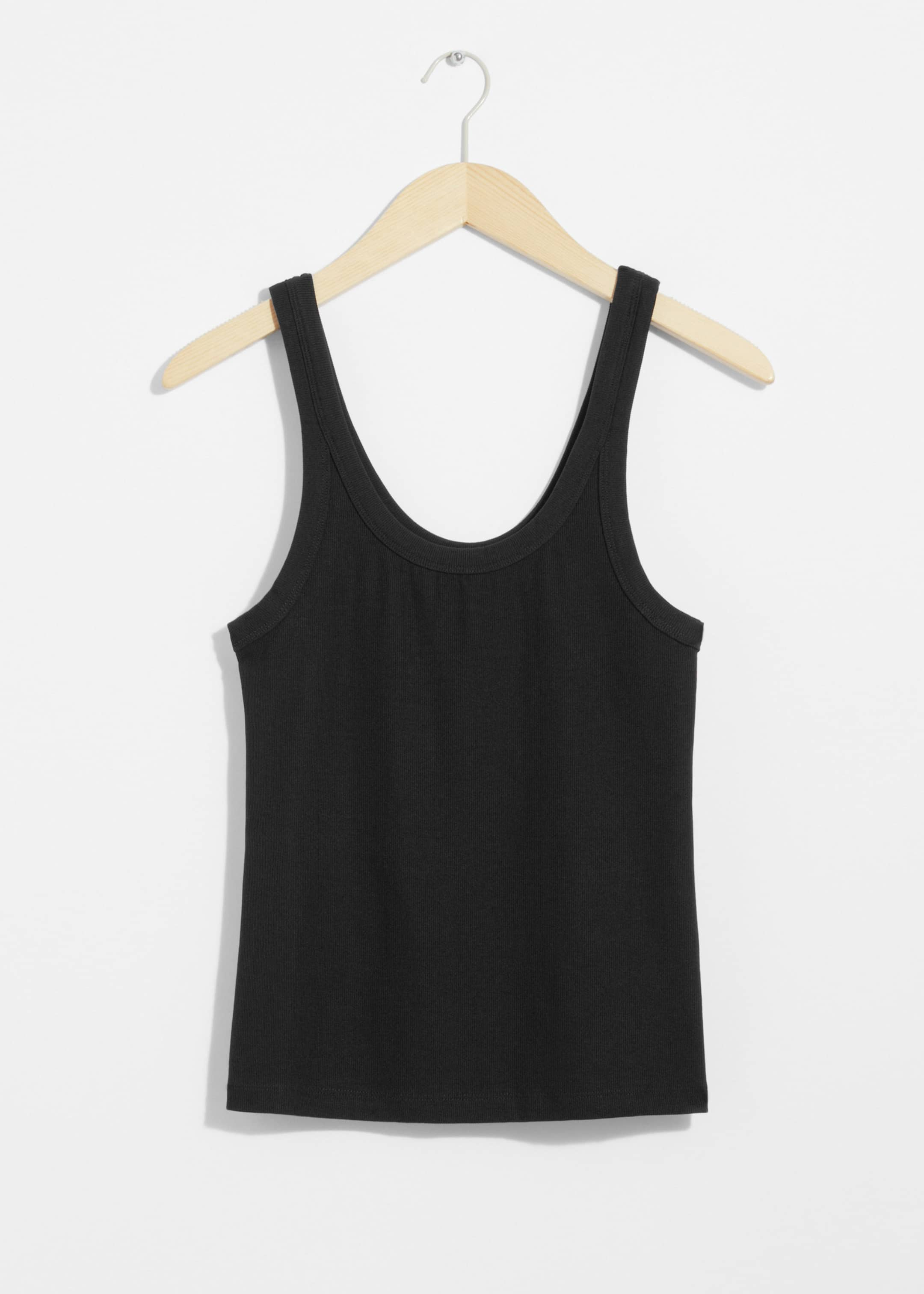 Tief ausgeschnittenes Tanktop