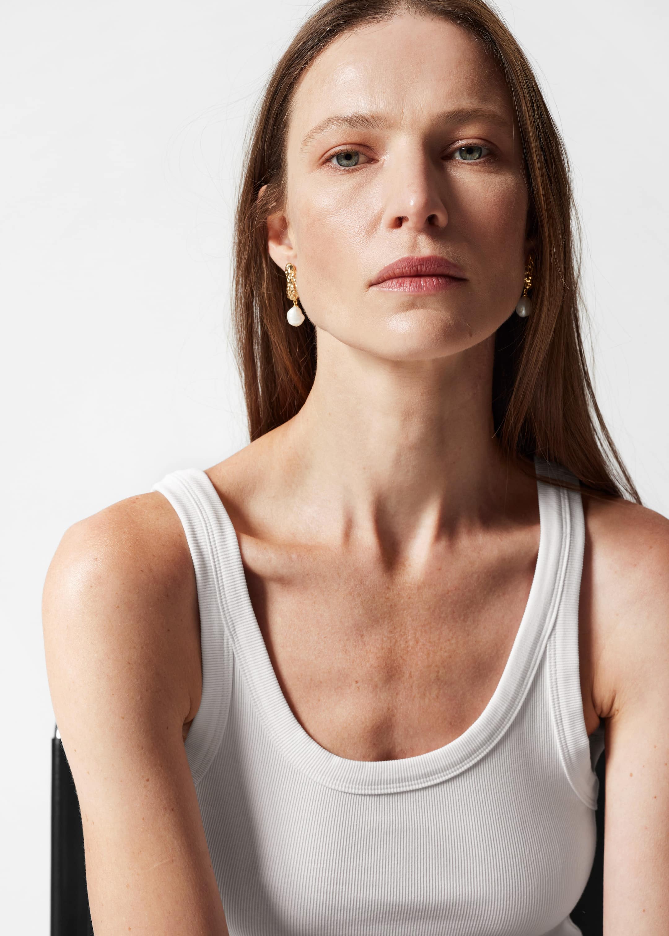 Scoop-Neck Tank Top - White - Lookbook