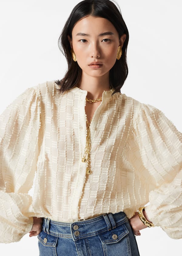 Textured Voluminous Sleeve Blouse