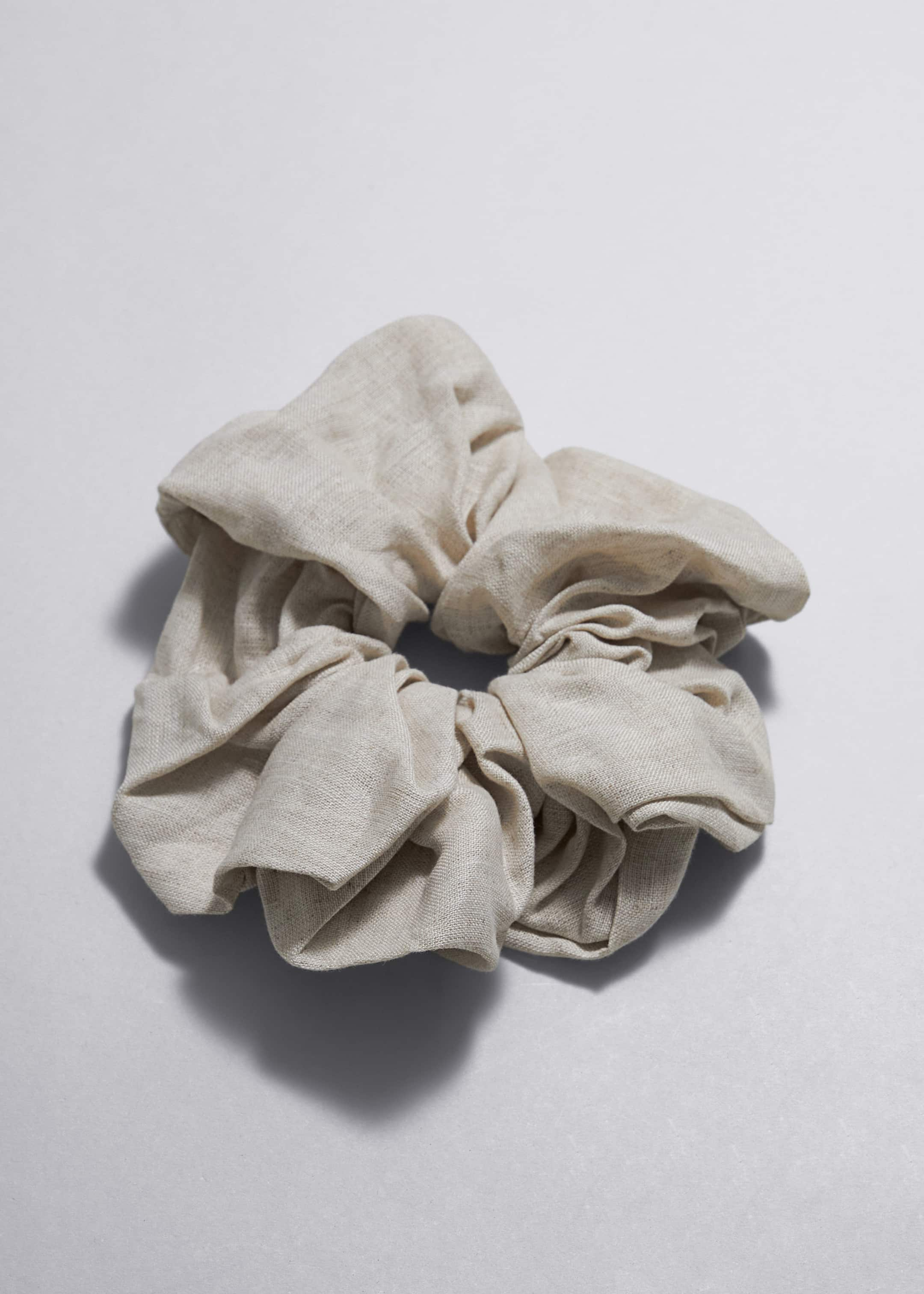 Large Linen Scrunchie - Beige - Still Life