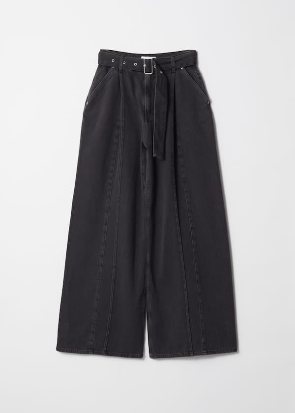 Belted Pleat-Detail Jeans