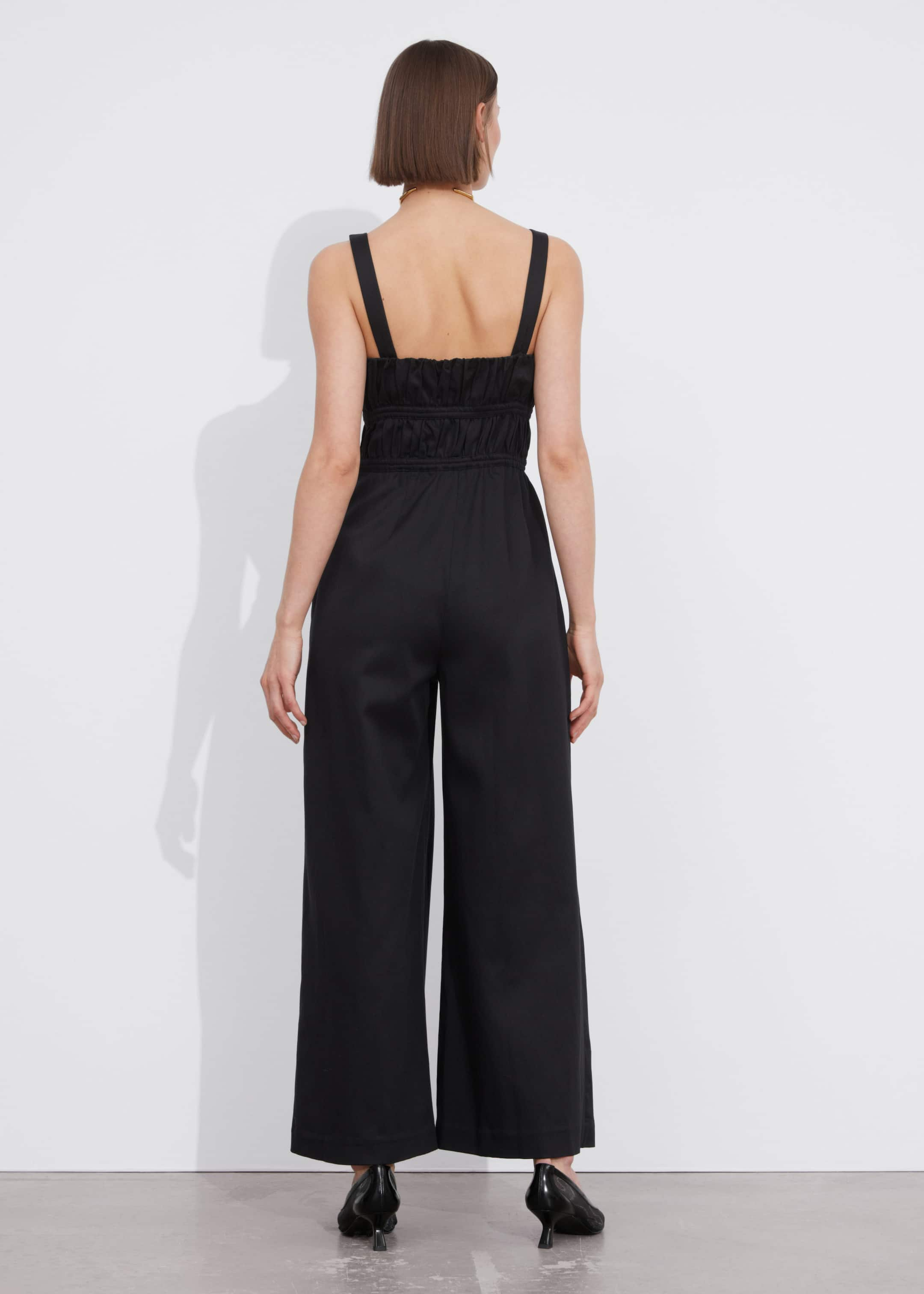 Wide Sleeveless Jumpsuit - Black - Lookbook