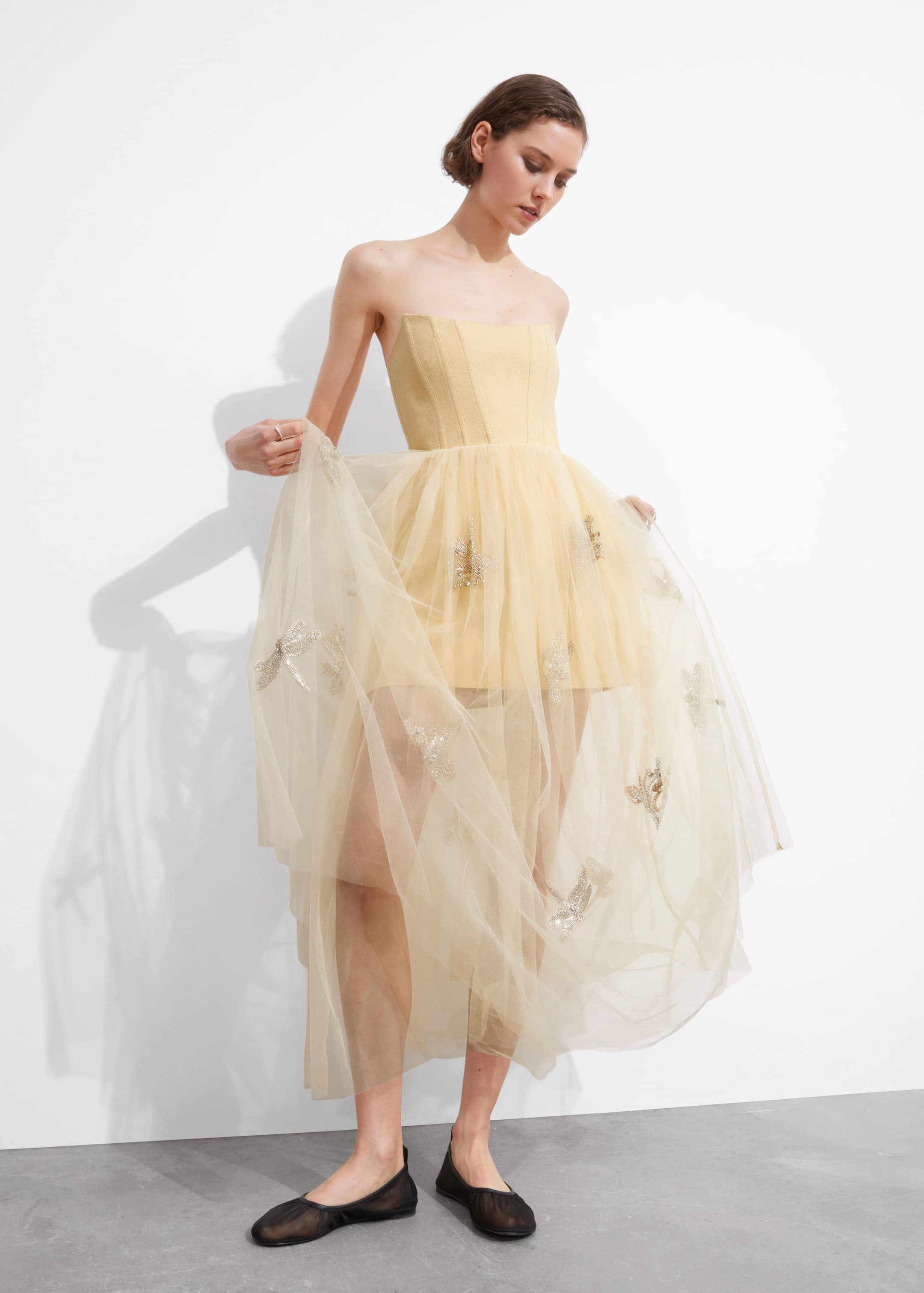 Robe midi transparente de style corset - Beige - Lookbook