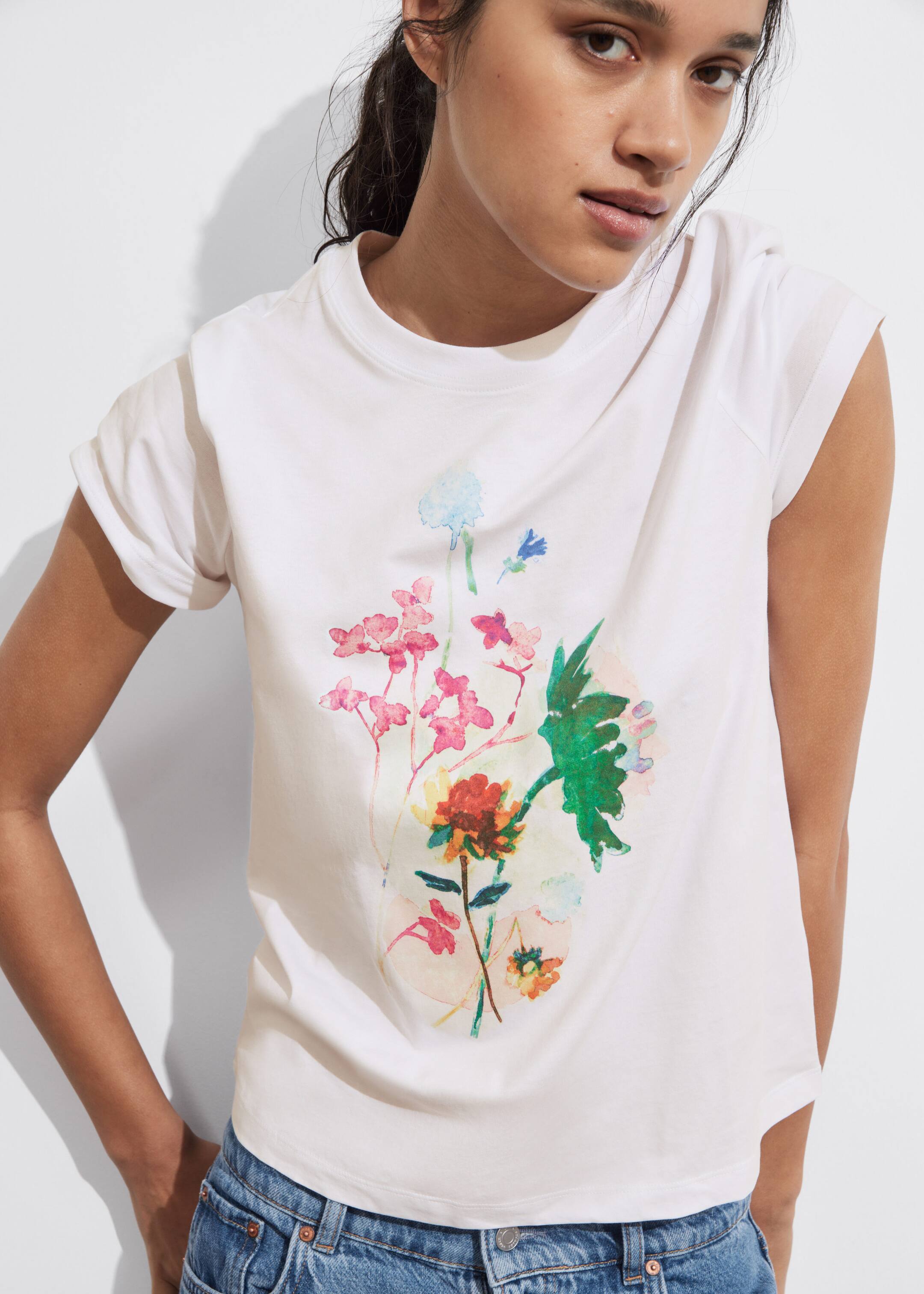 Floral Print Jersey T-Shirt - White Floral Print - Lookbook