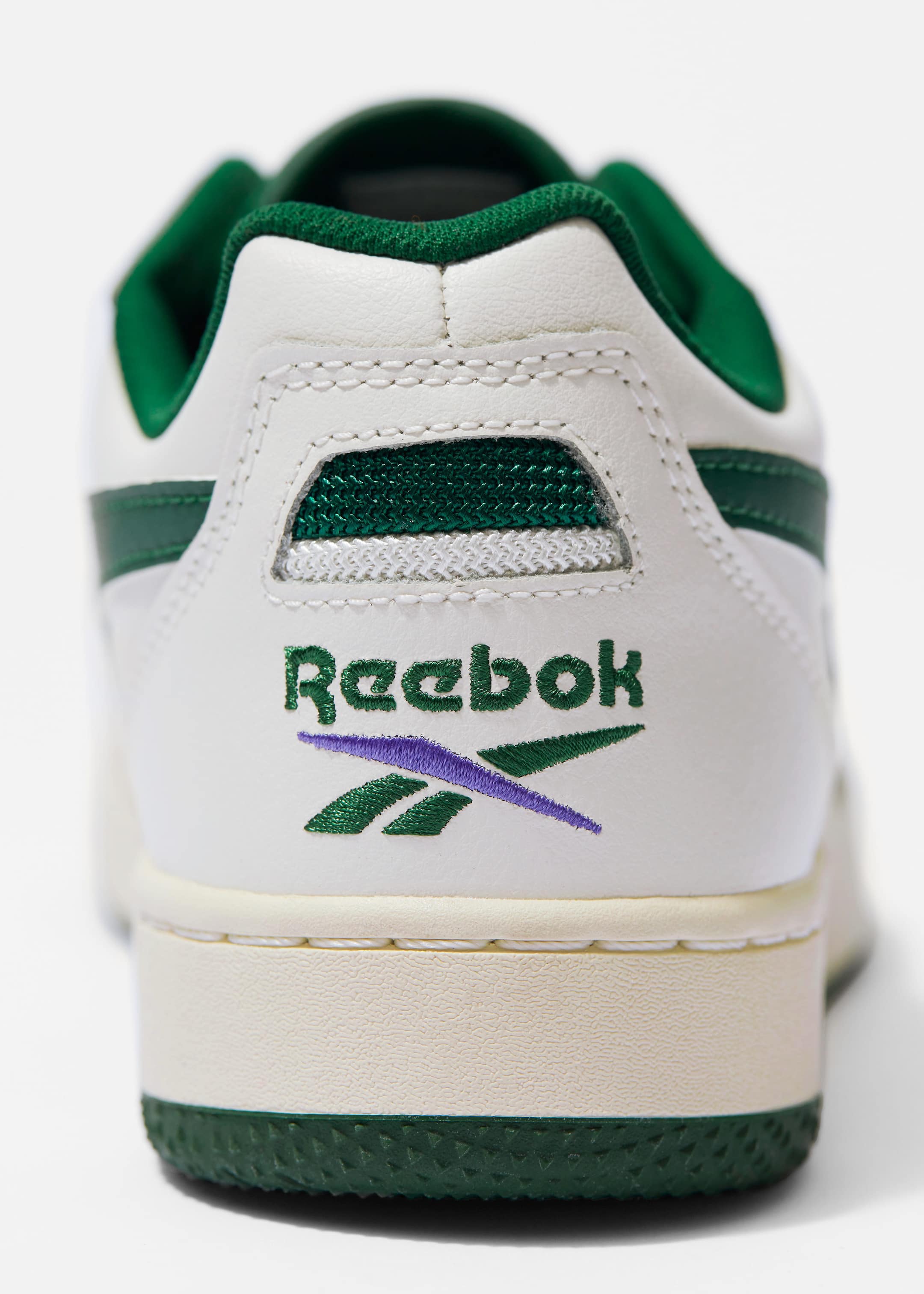 Basket Reebok BB 4000 - {{variantName}} - Descriptive Detail