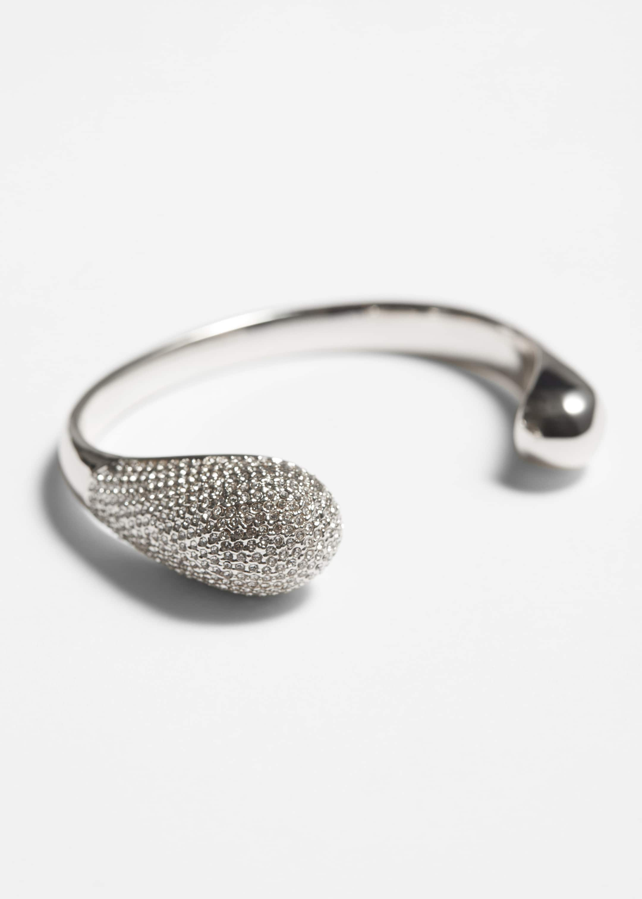 Image of Bracelet manchette orné de strass