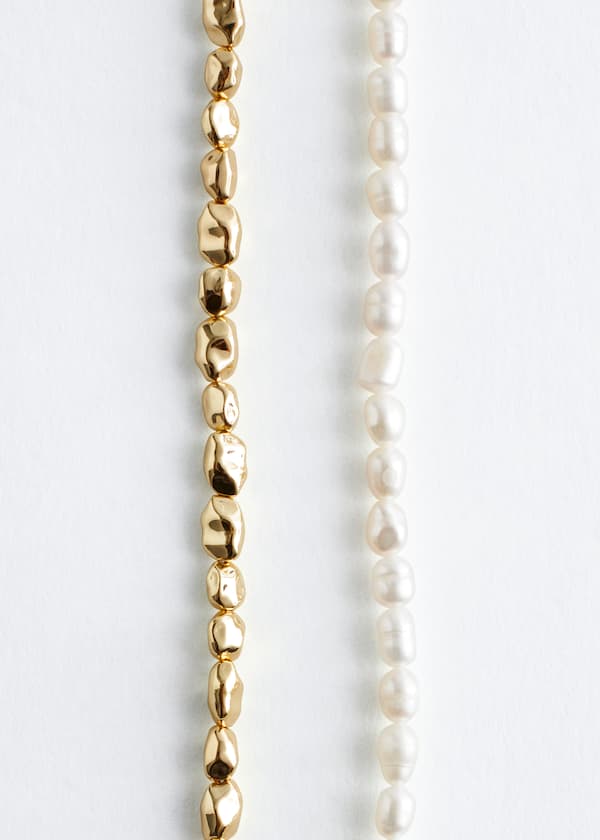 Short Irregular Bead Necklace