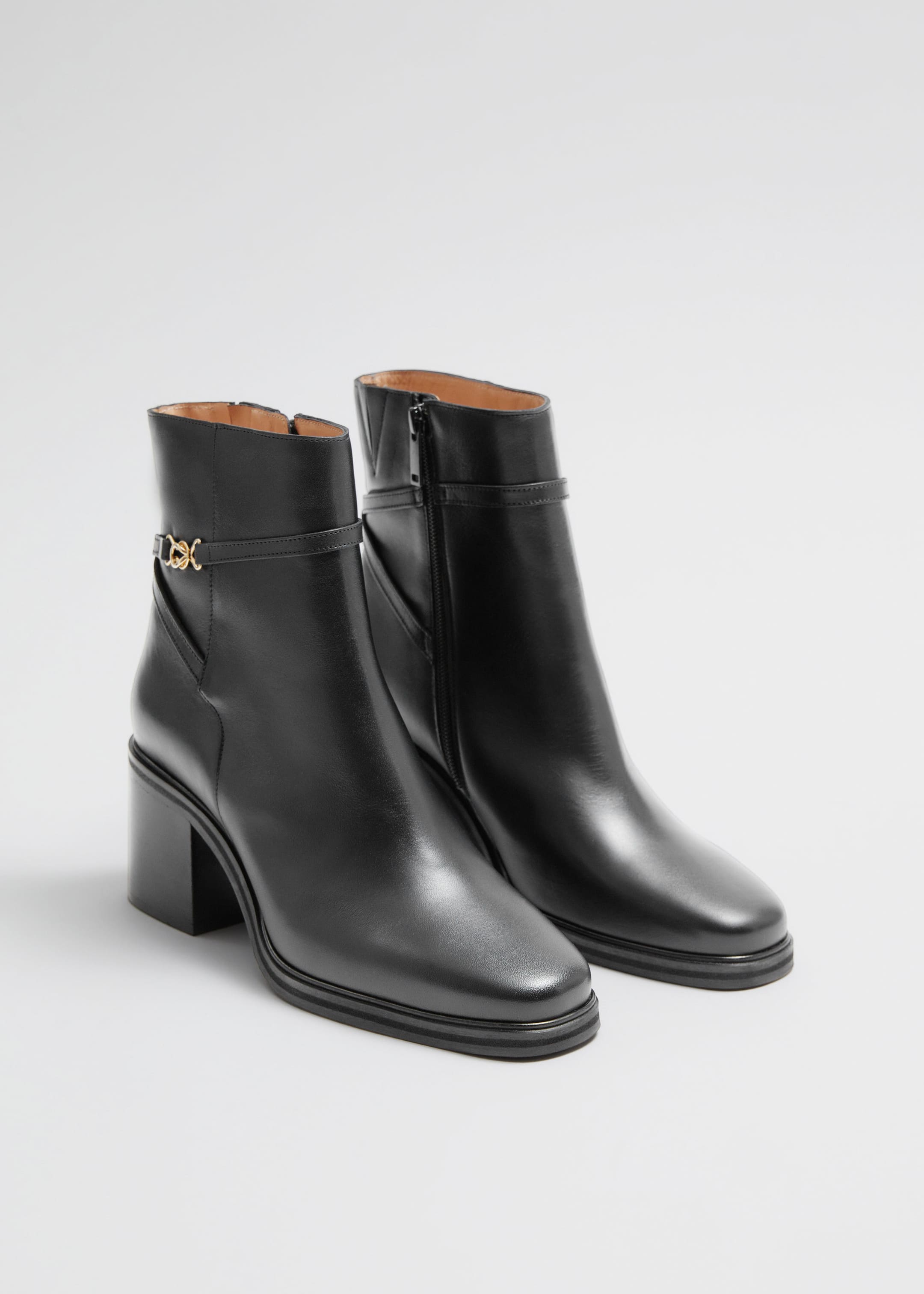 Leather Chelsea Boots - Black - Still Life