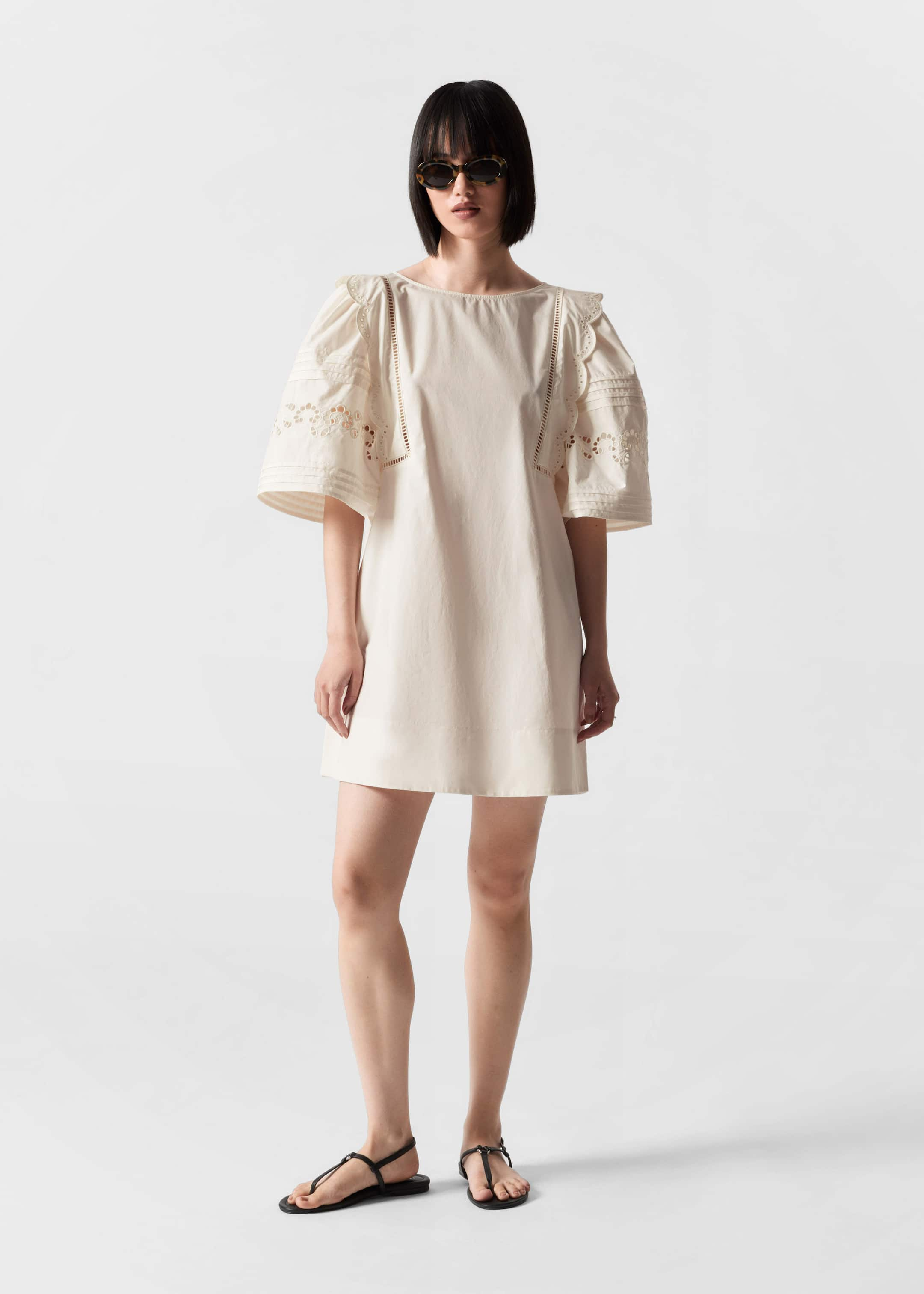 Robe courte festonnée - Blanc - Lookbook