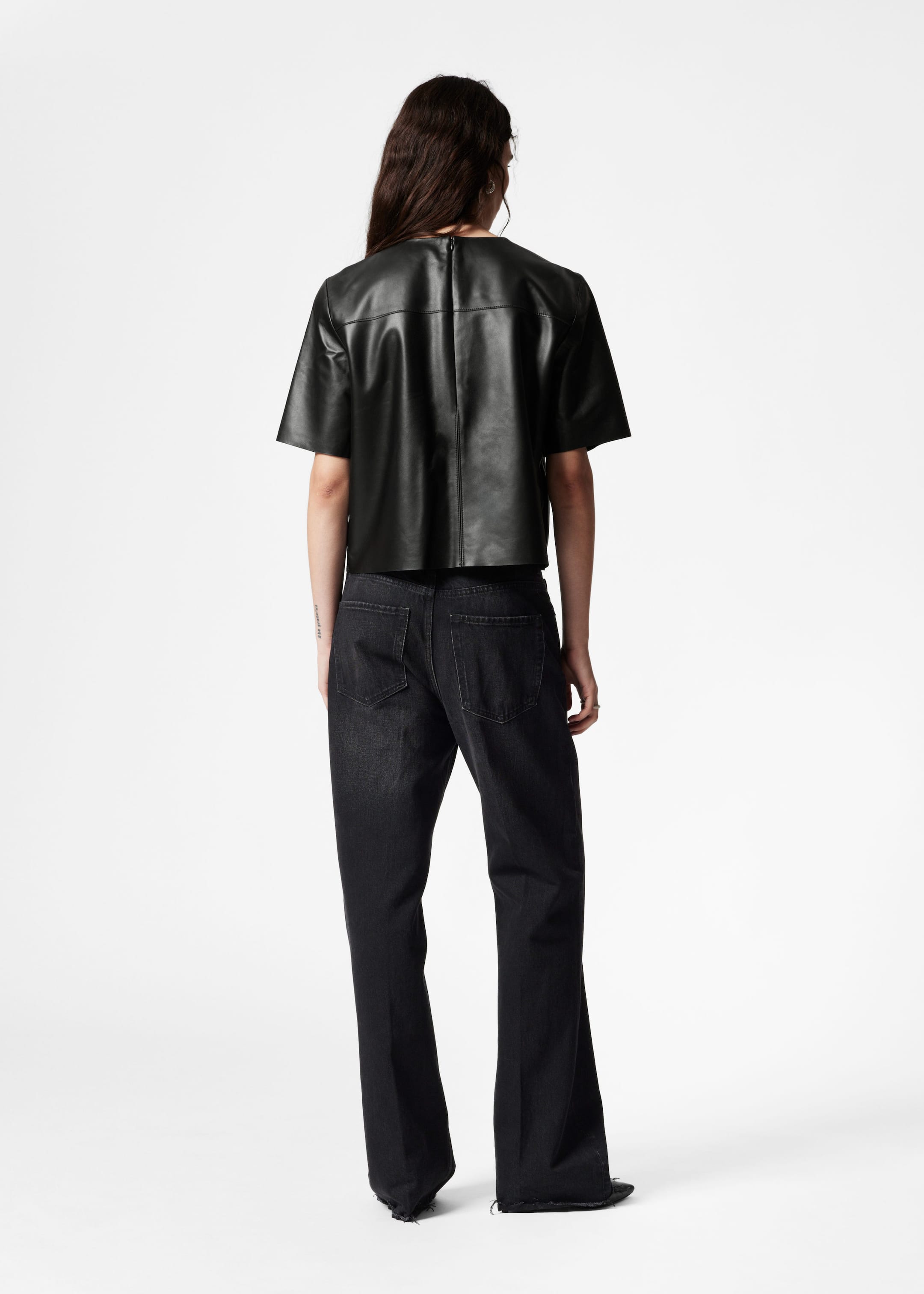 Boxy Leather T-Shirt - Black - Lookbook