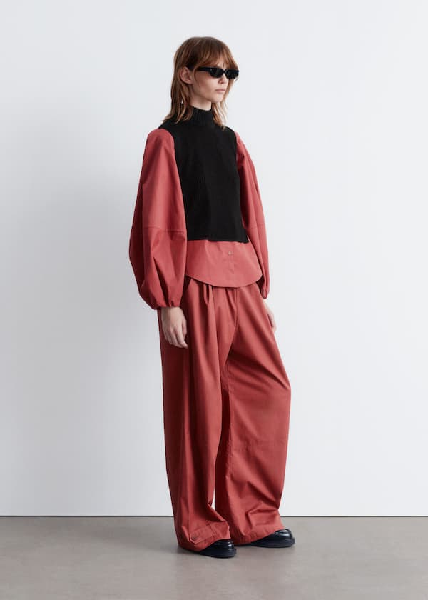 Semi-Sheer Bib Collar