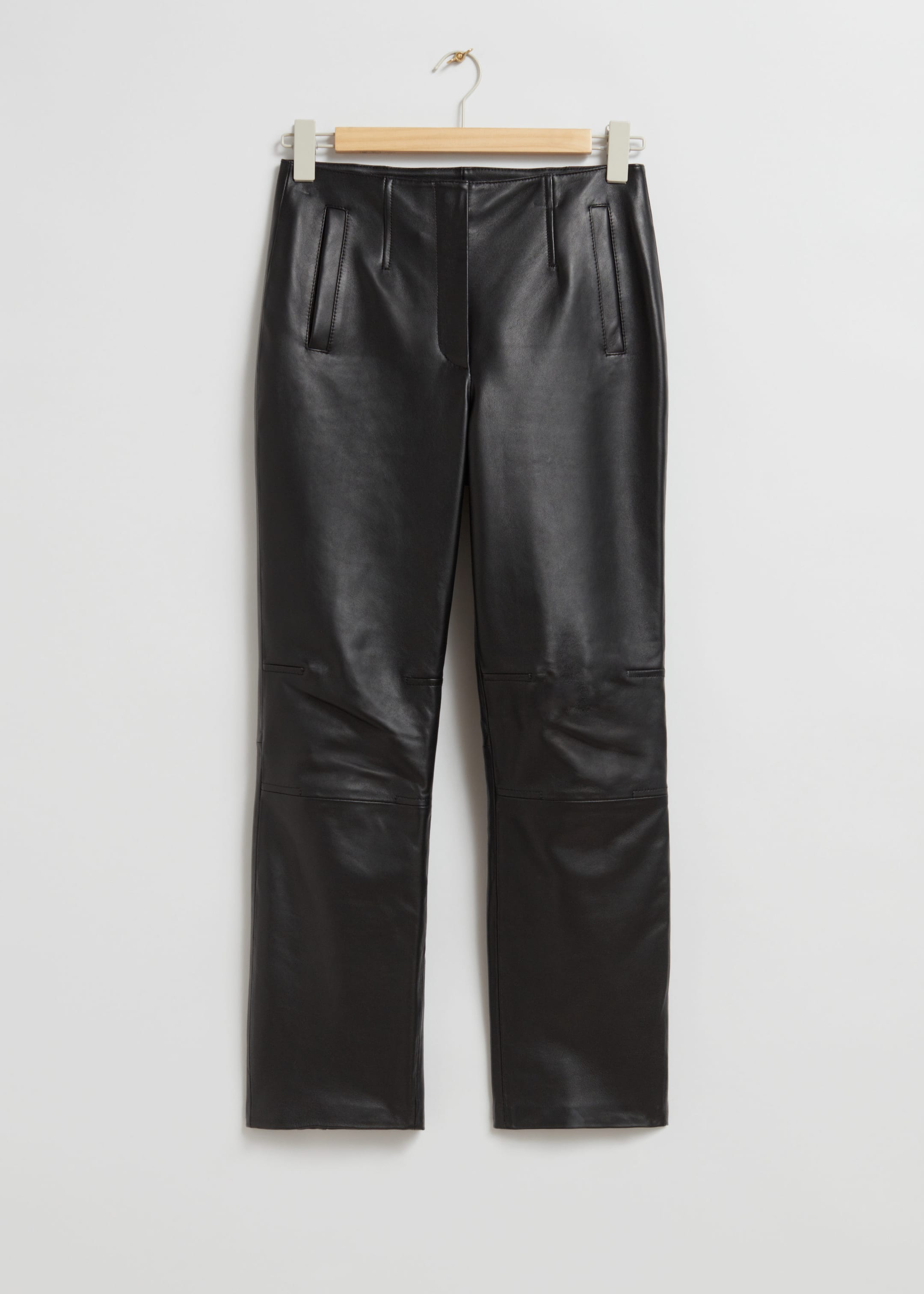 Pantalon court en cuir