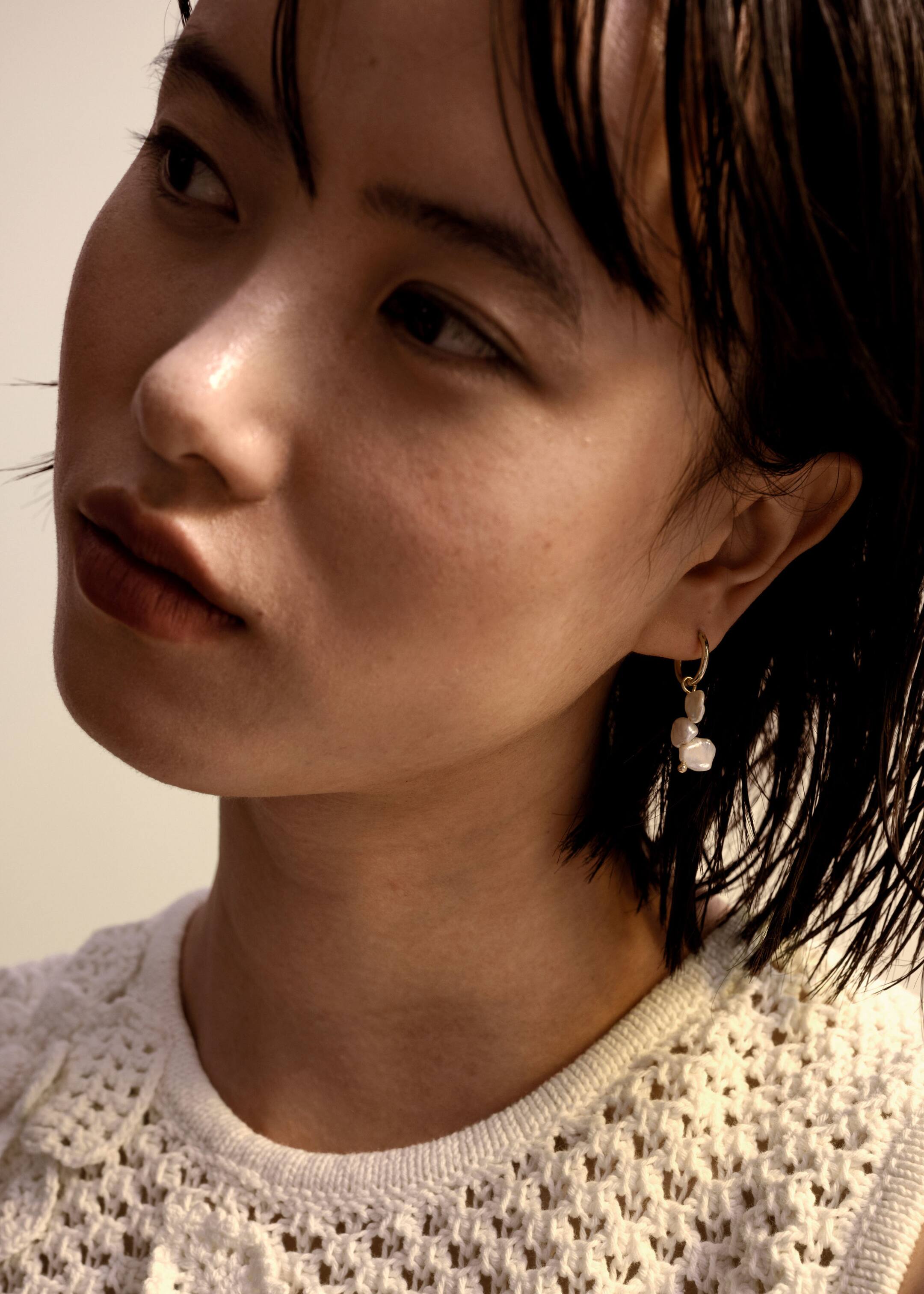 Seashell Hoop Earrings - Silver - Lookbook