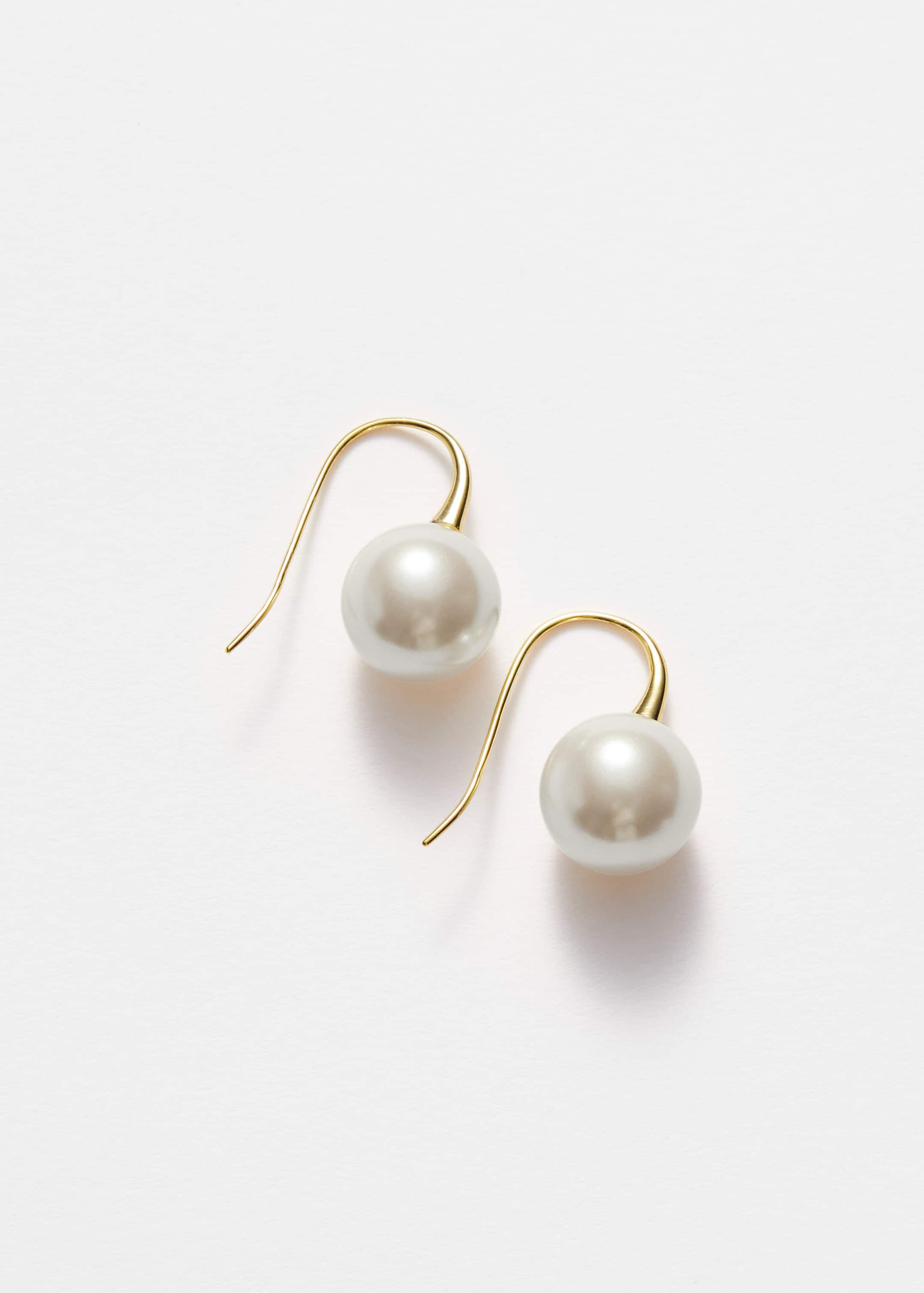 Classic Pearl Earrings - Ivory - Still Life