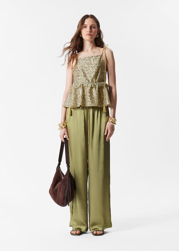 Peplum-Frill Strap Top