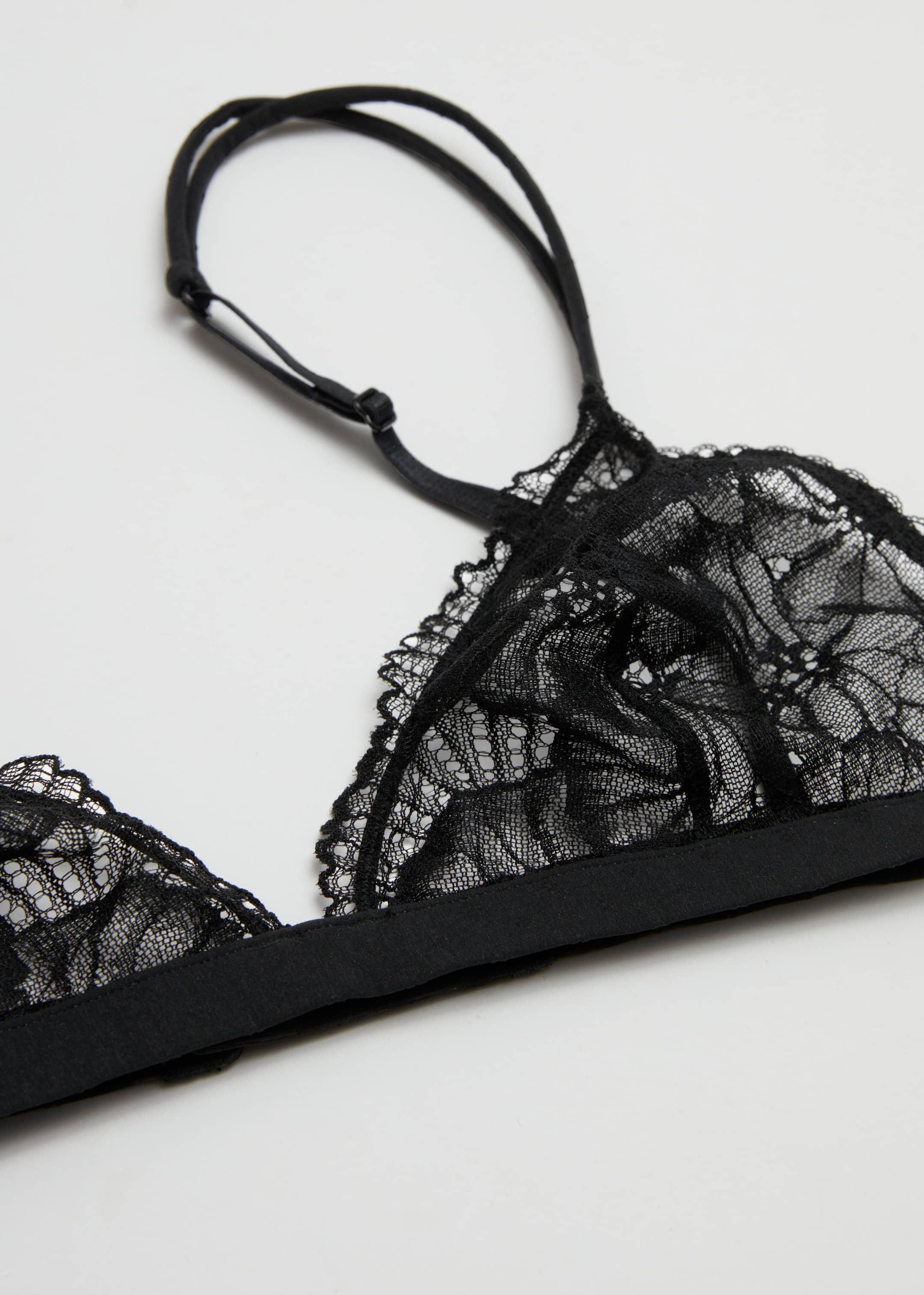 Floral-Lace Soft Bra - {{variantName}} - Descriptive Detail