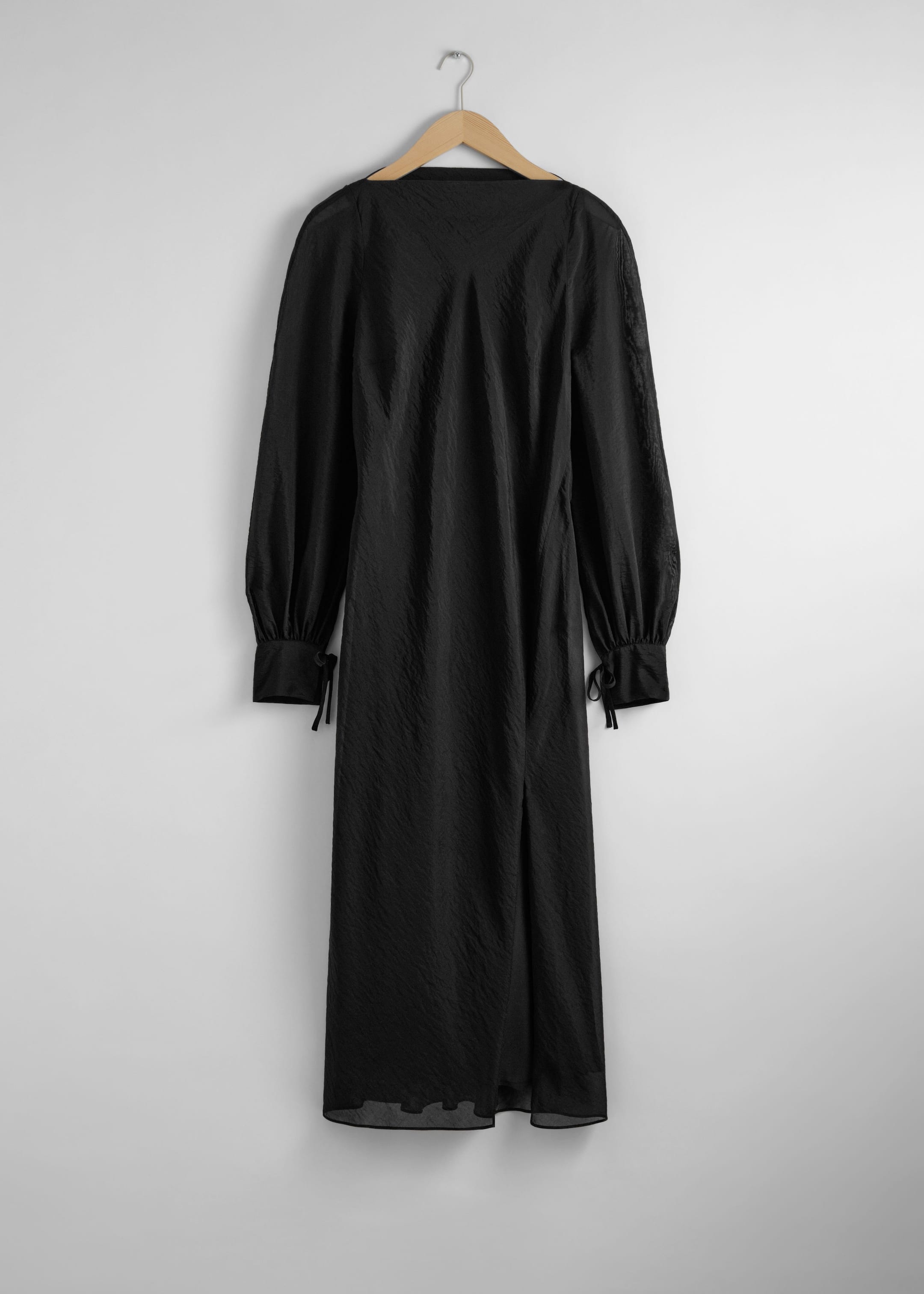 Midikleid mit Manschetten zum Binden - Schwarz - Stillleben