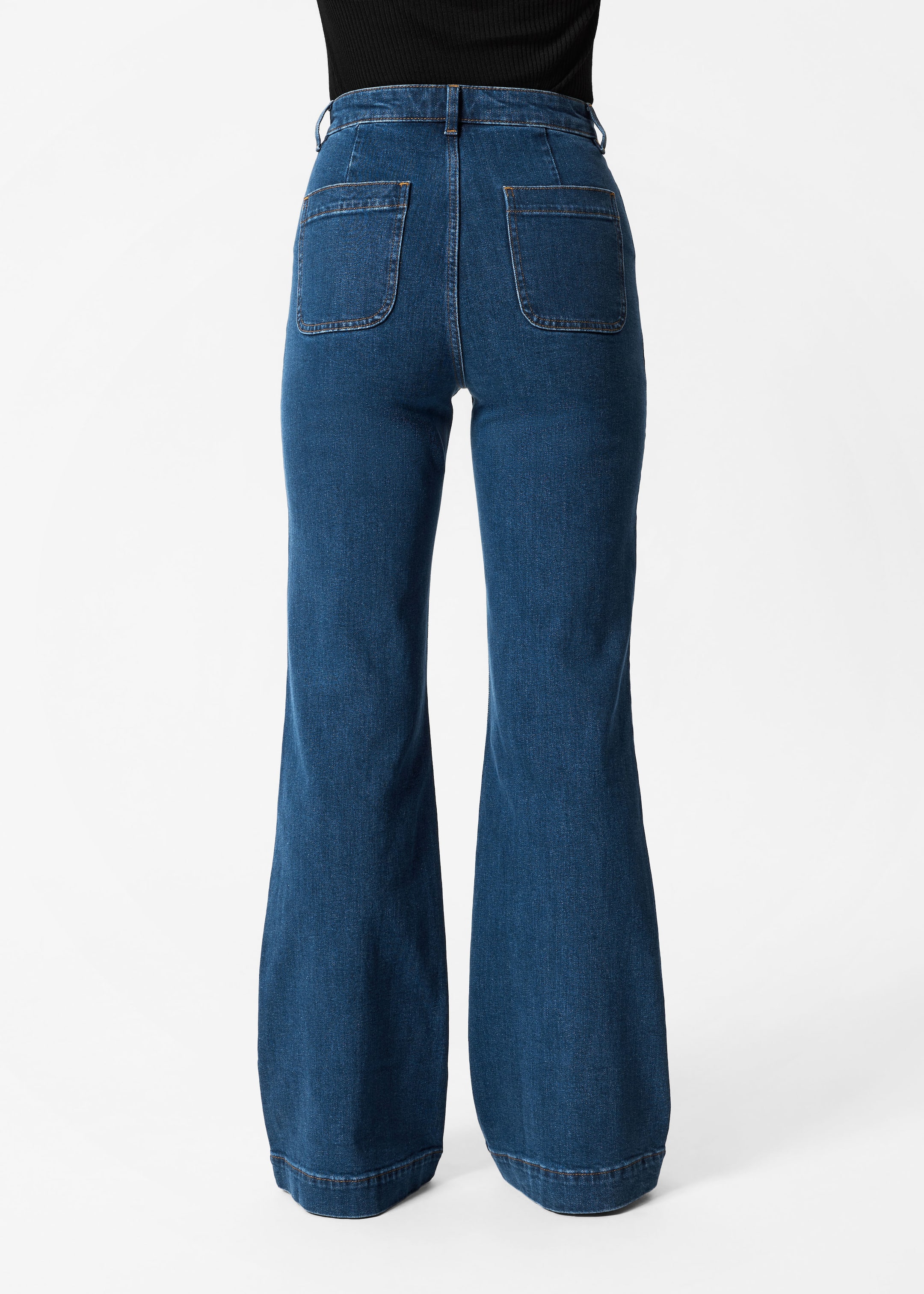 Flared Jeans - Mid Blue - Lookbook