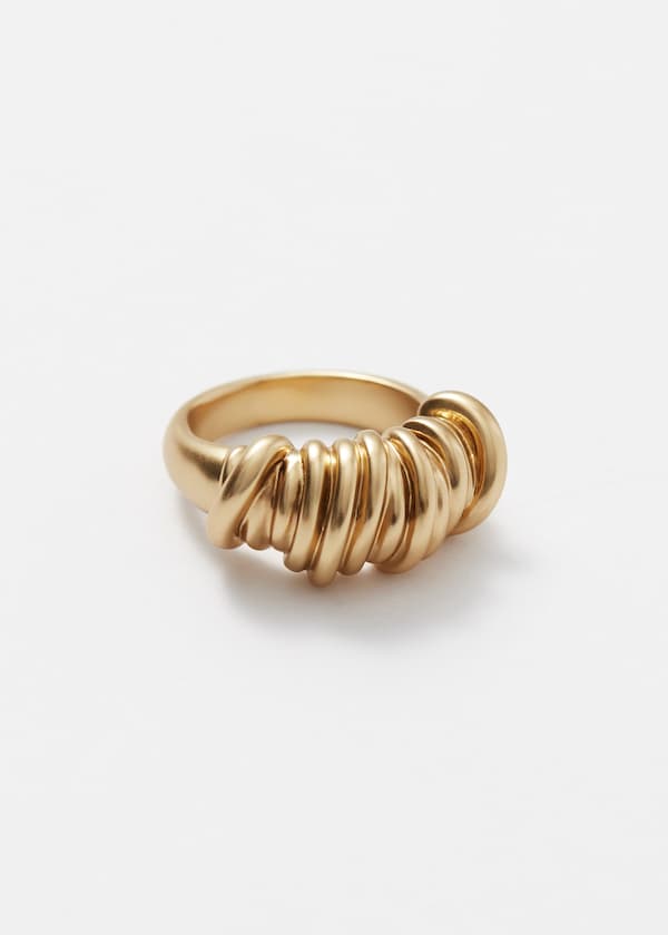 Layered-Wire Ring