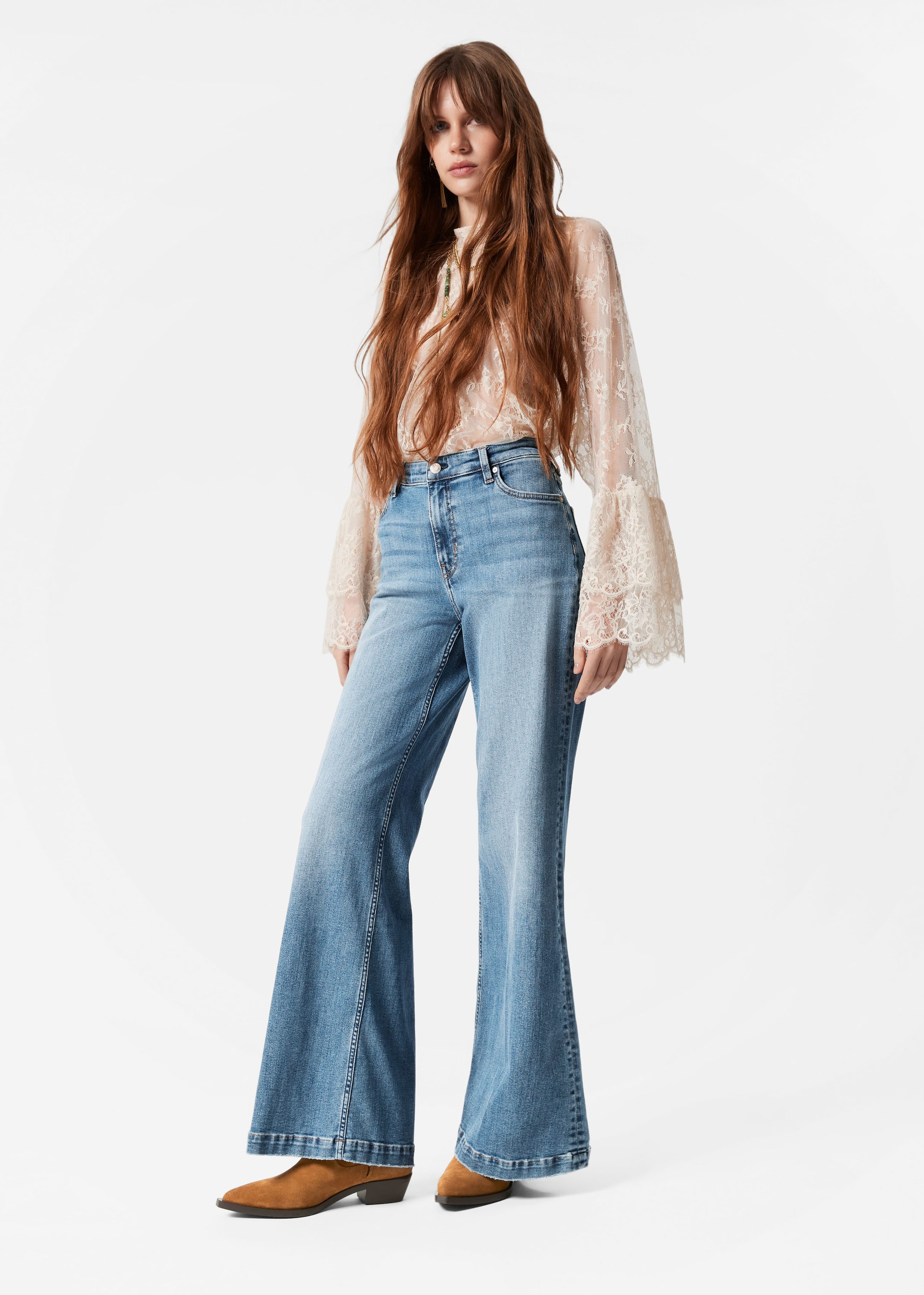 Flared Jeans - Verwaschenes Schwarz - Lookbook