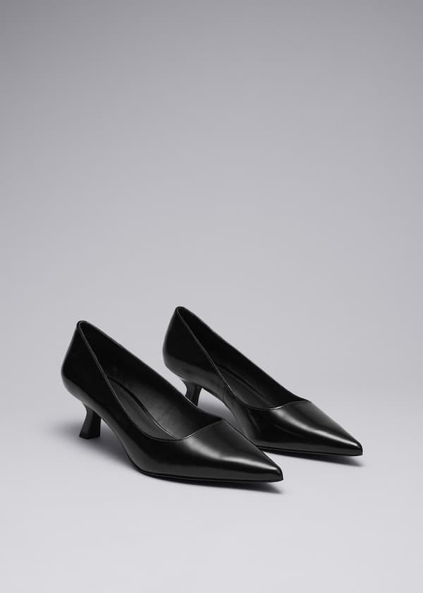 Point-Toe Pumps