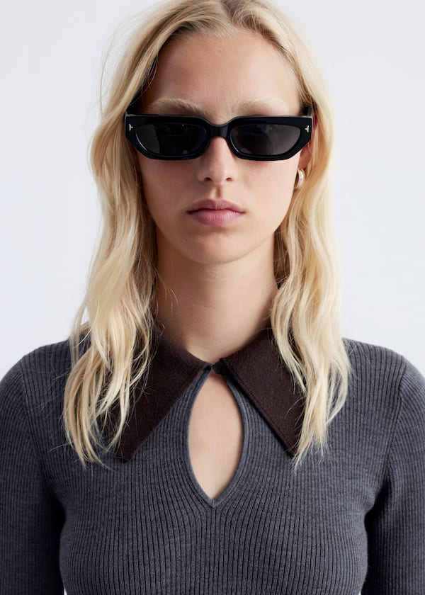 Keyhole Collar Top