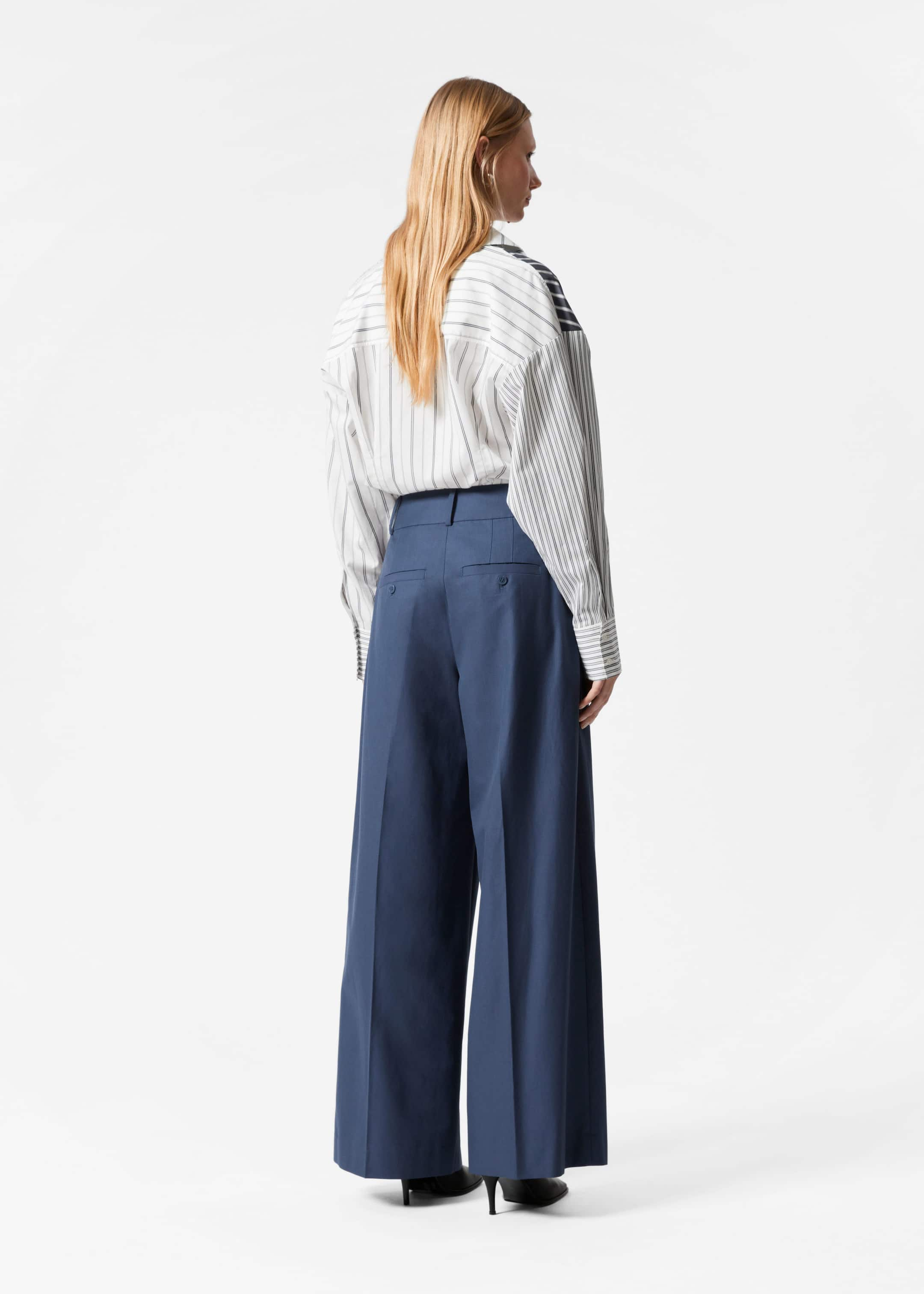 Pleated Wool Trousers - Dark blue - Lookbook