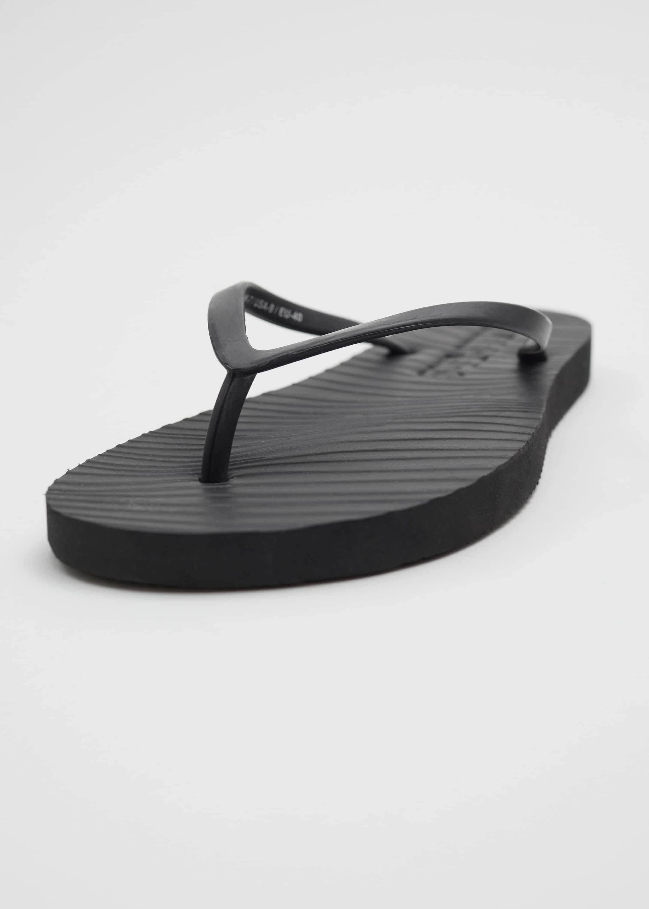 Sleepers Slim Flip Flops - {{variantName}} - Descriptive Detail