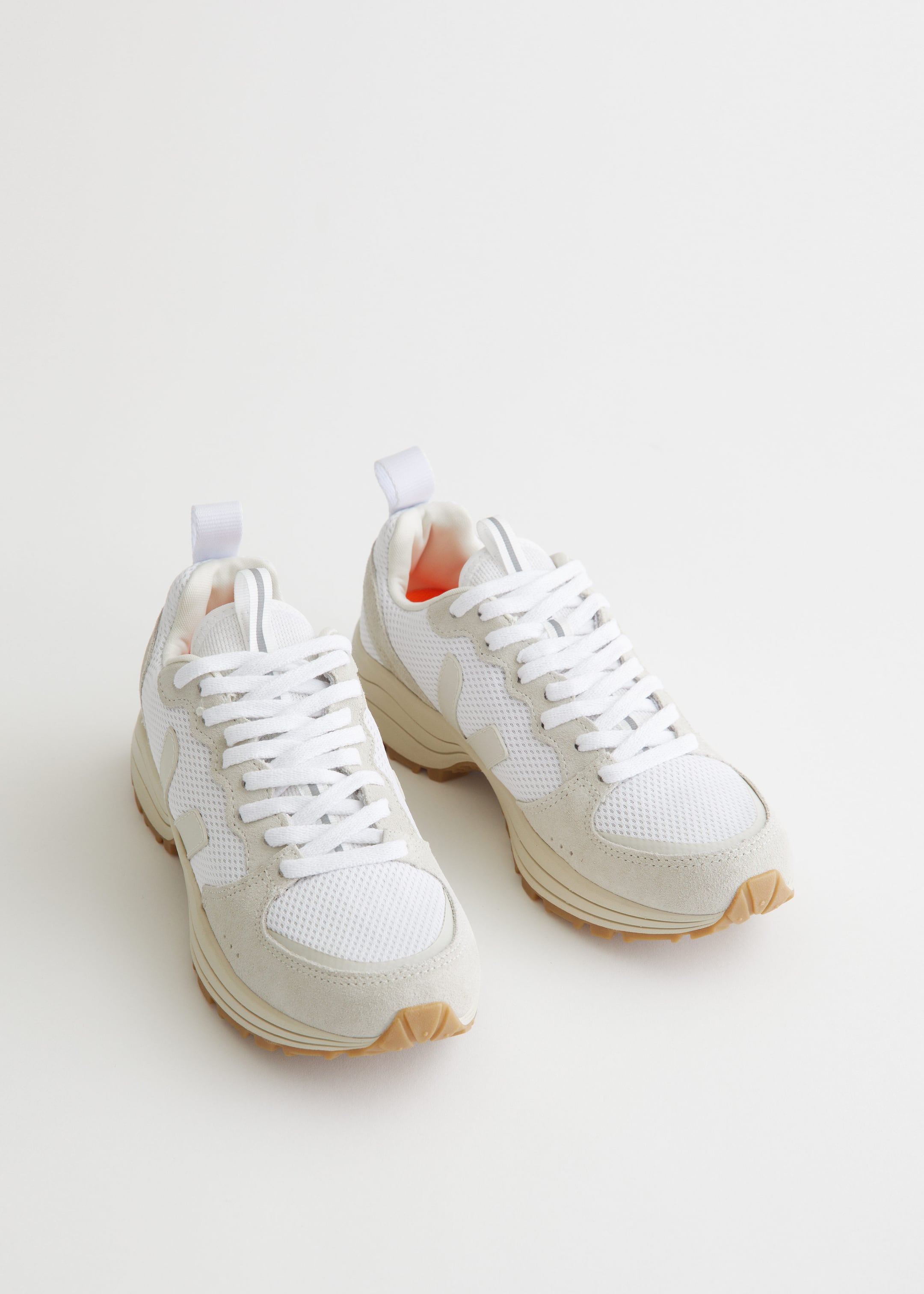 Veja Venturi Sneakers - Beige - Still Life