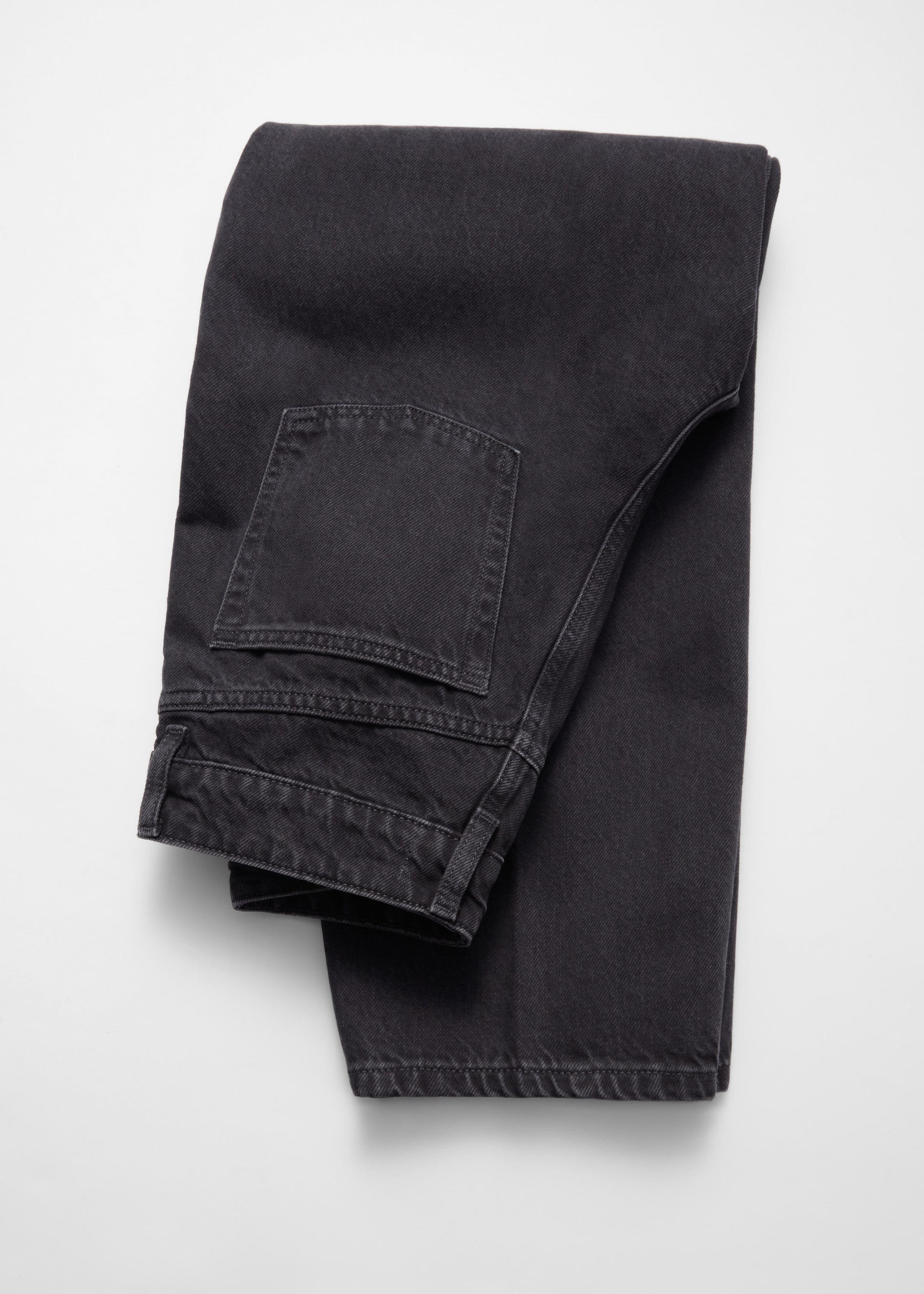 Tapered Jeans - {{variantName}} - Descriptive Detail