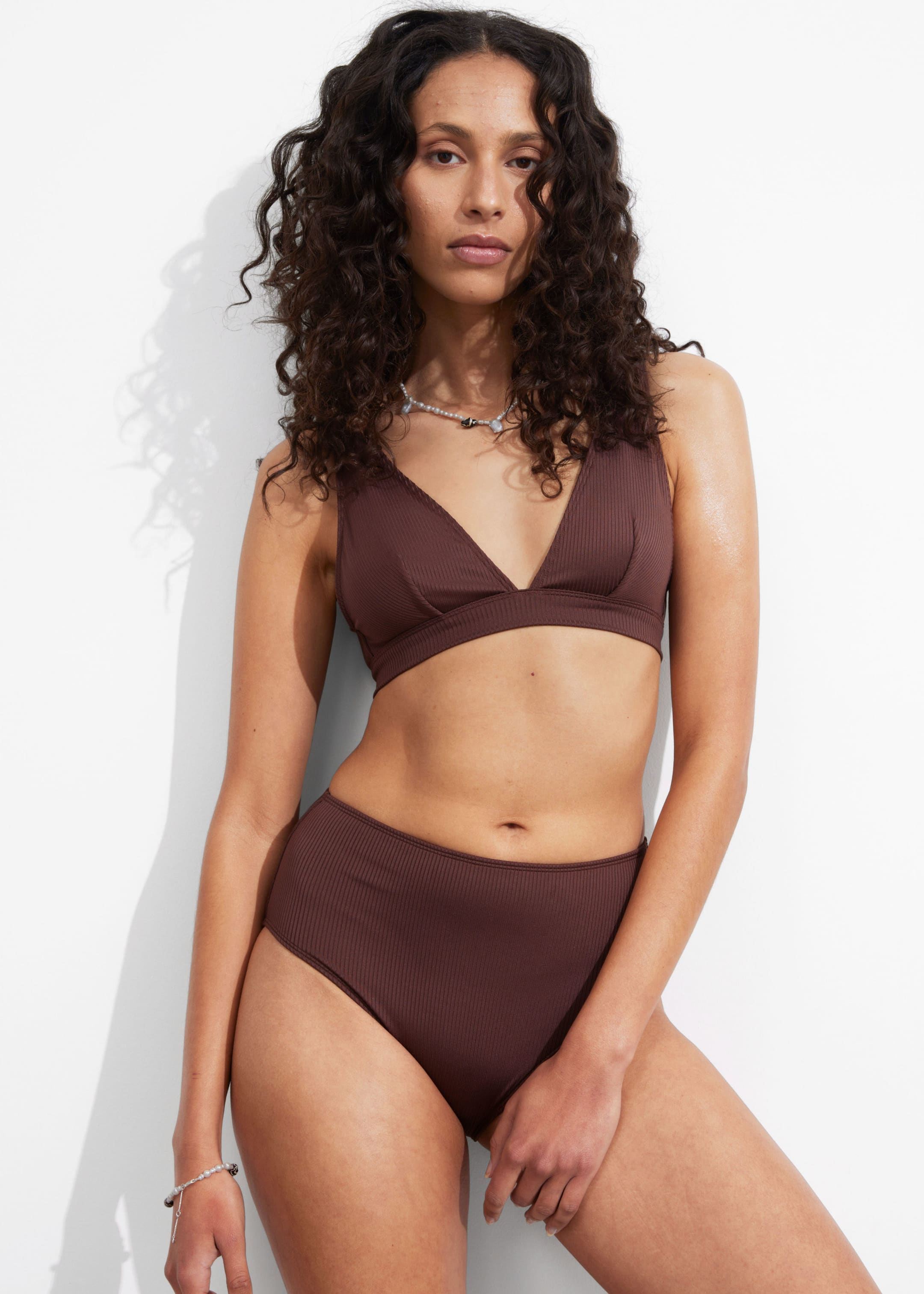 Bas de bikini côtelé à taille haute - Marron - Lookbook