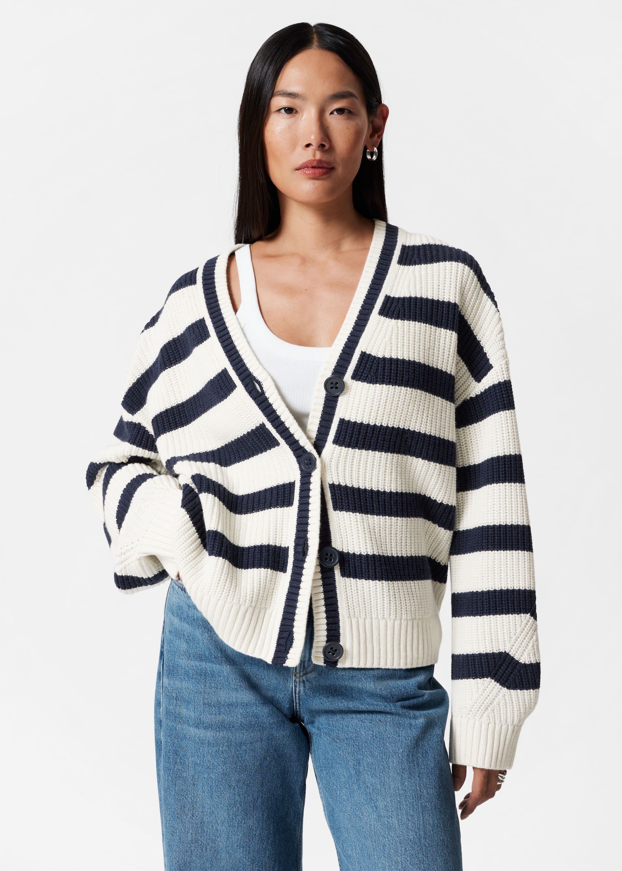 Cardigan en maille rayée - Bleu marine/Blanc - Lookbook