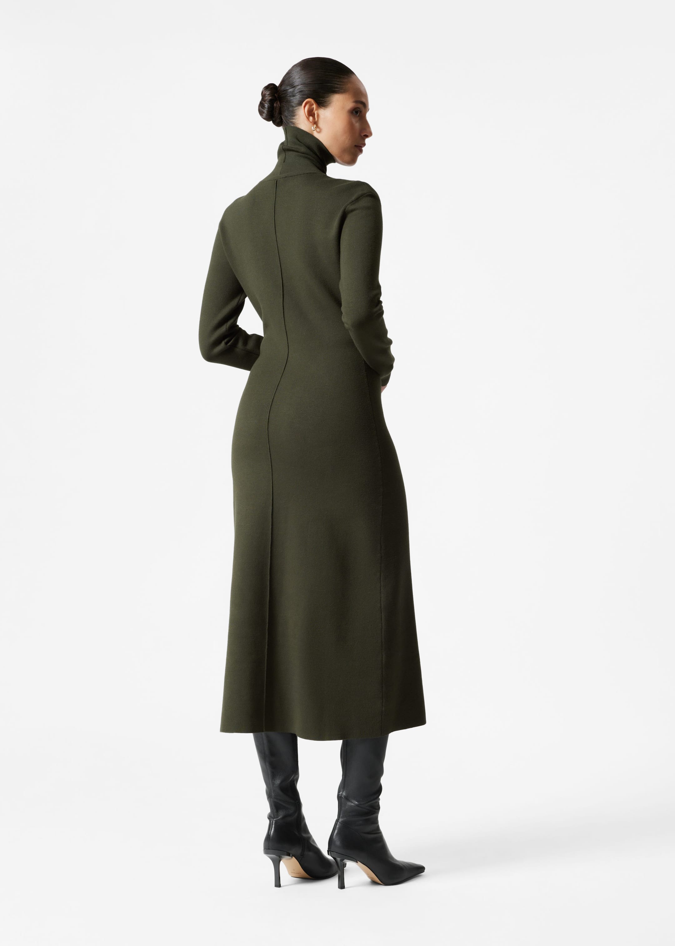 Robe midi en maille à col roulé - Vert foncé - Lookbook