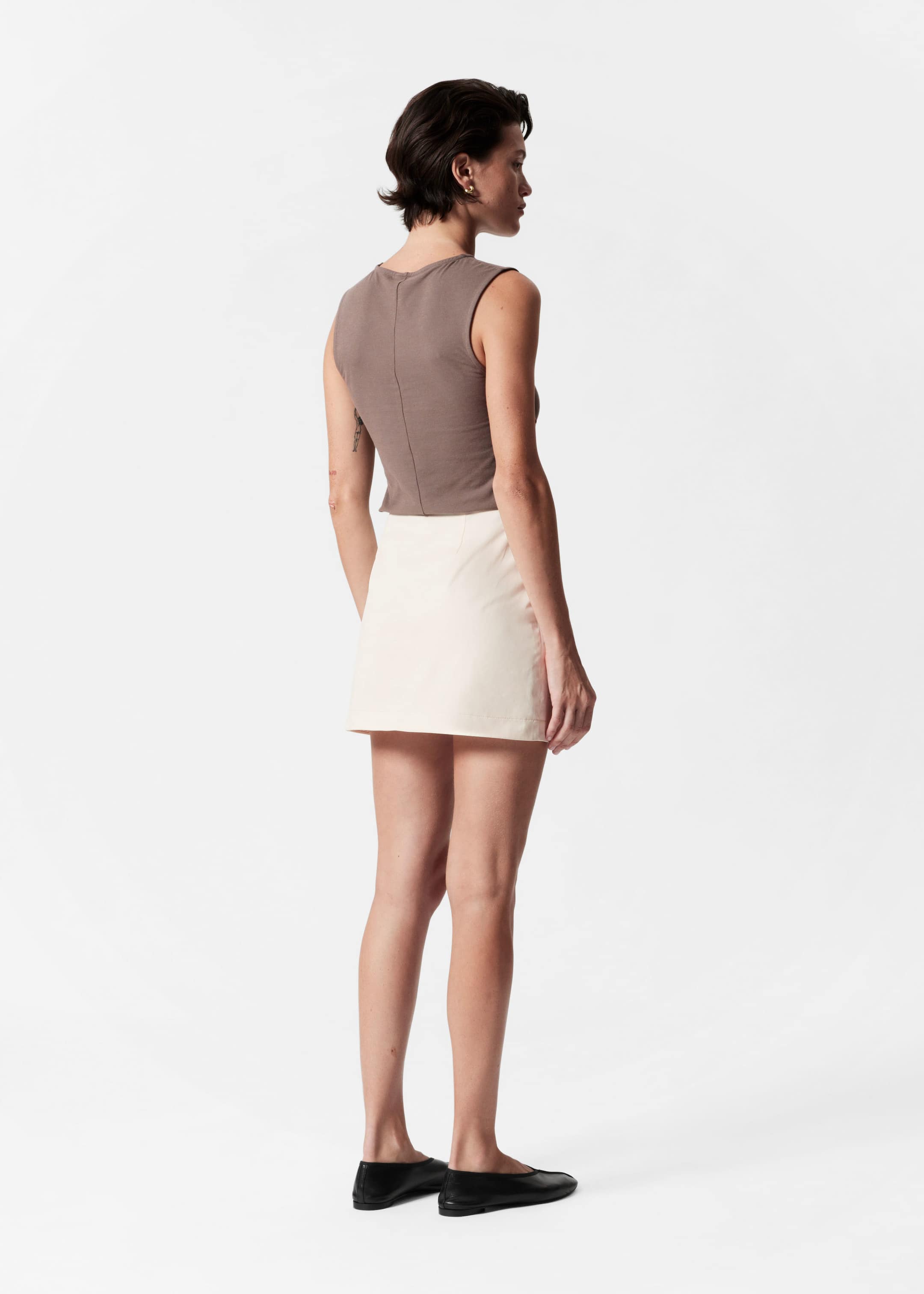 Low-Waist Mini Skirt - White - Lookbook