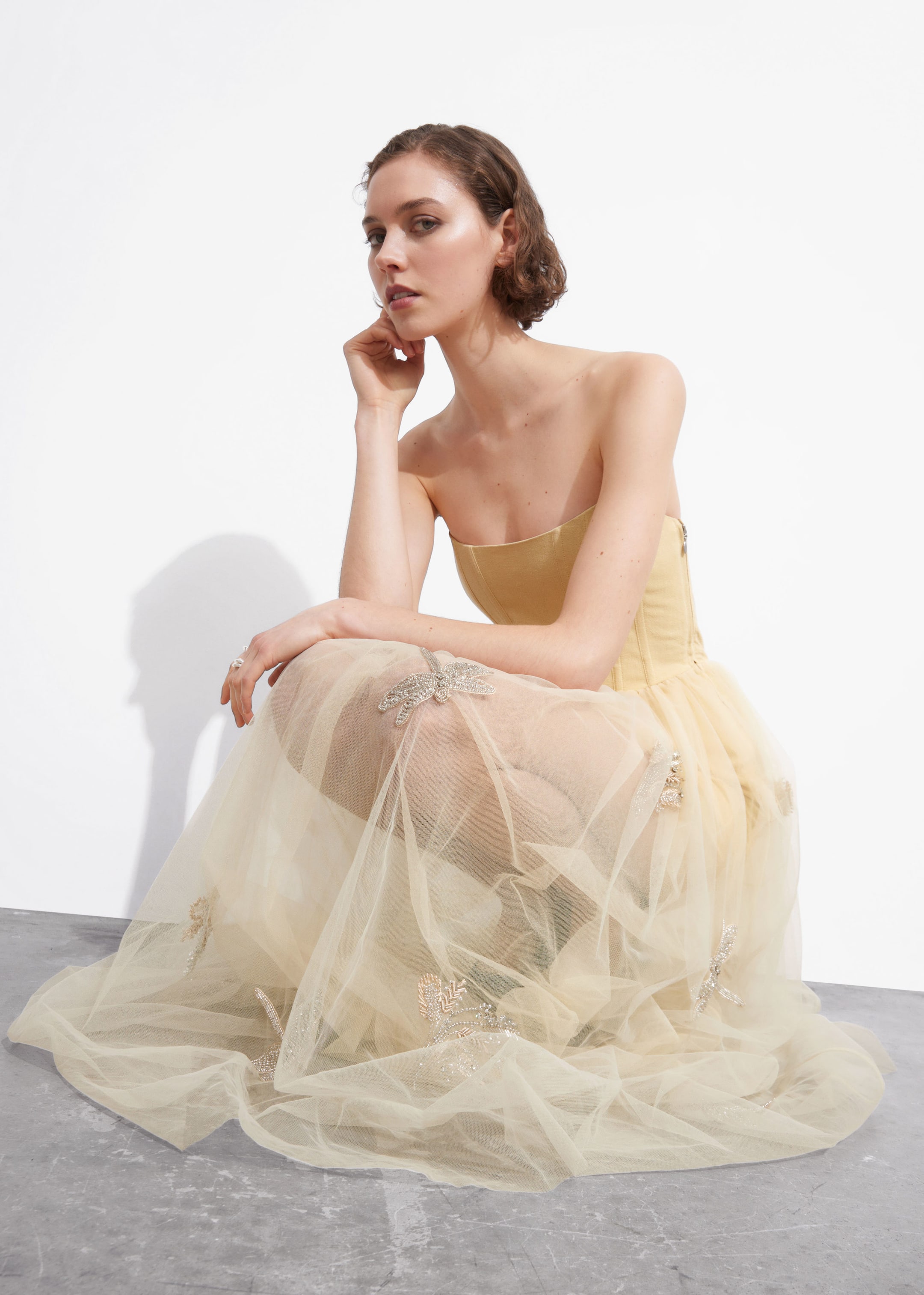 Robe midi transparente de style corset - Beige - Lookbook