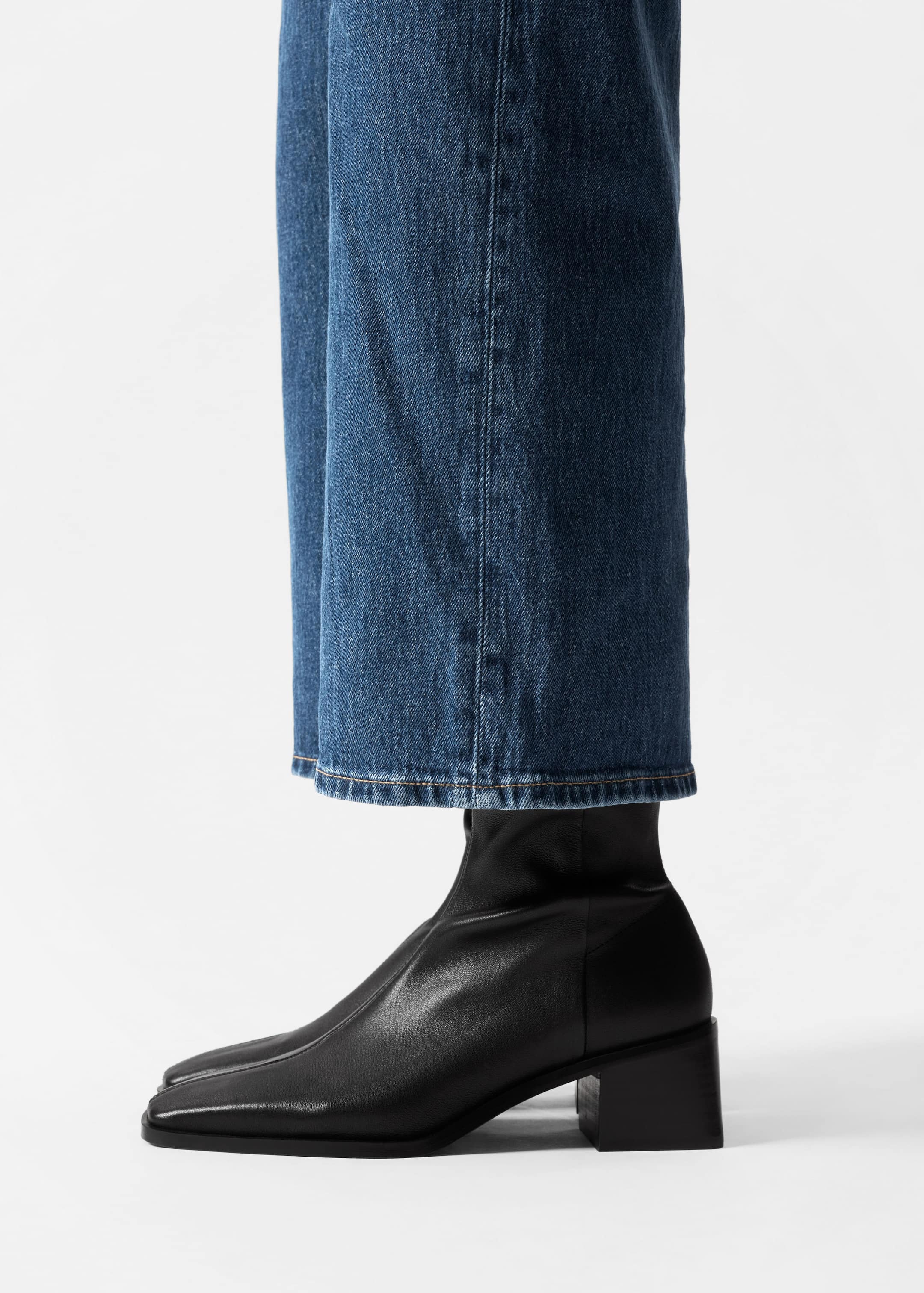 Bottines-chaussettes en cuir - Noir - Lookbook