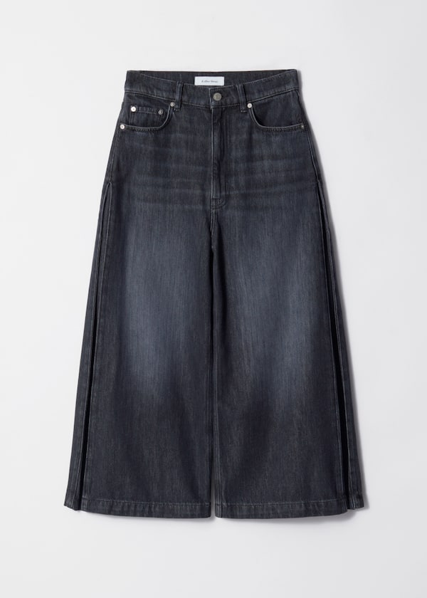 Cropped Wide-Leg Jeans