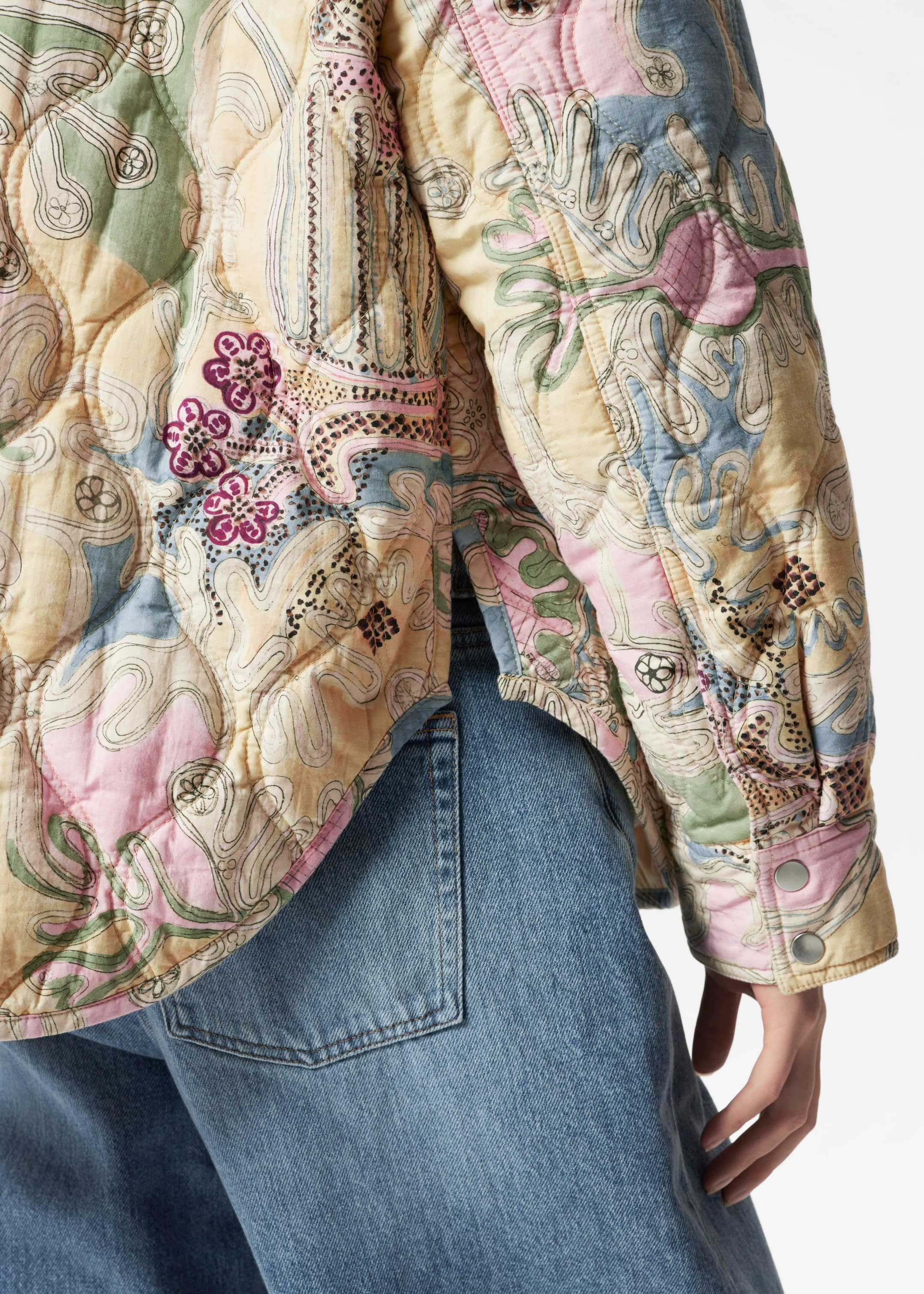 Quilted Stand-Collar Jacket - Beige paisley pattern - Lookbook