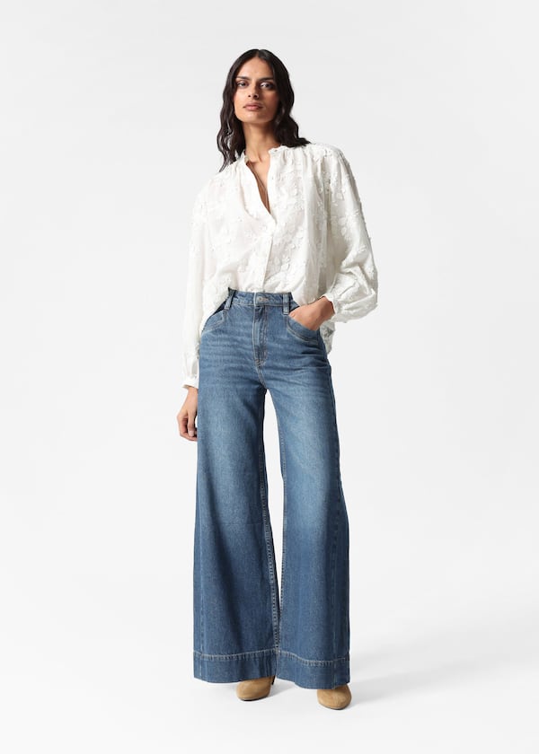 Voluminous Floral-Appliqué Blouse
