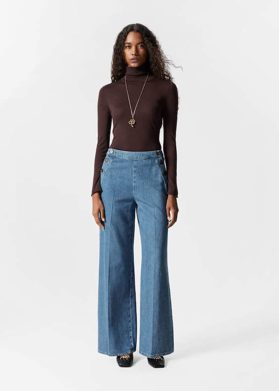 Pleated Flared Jeans