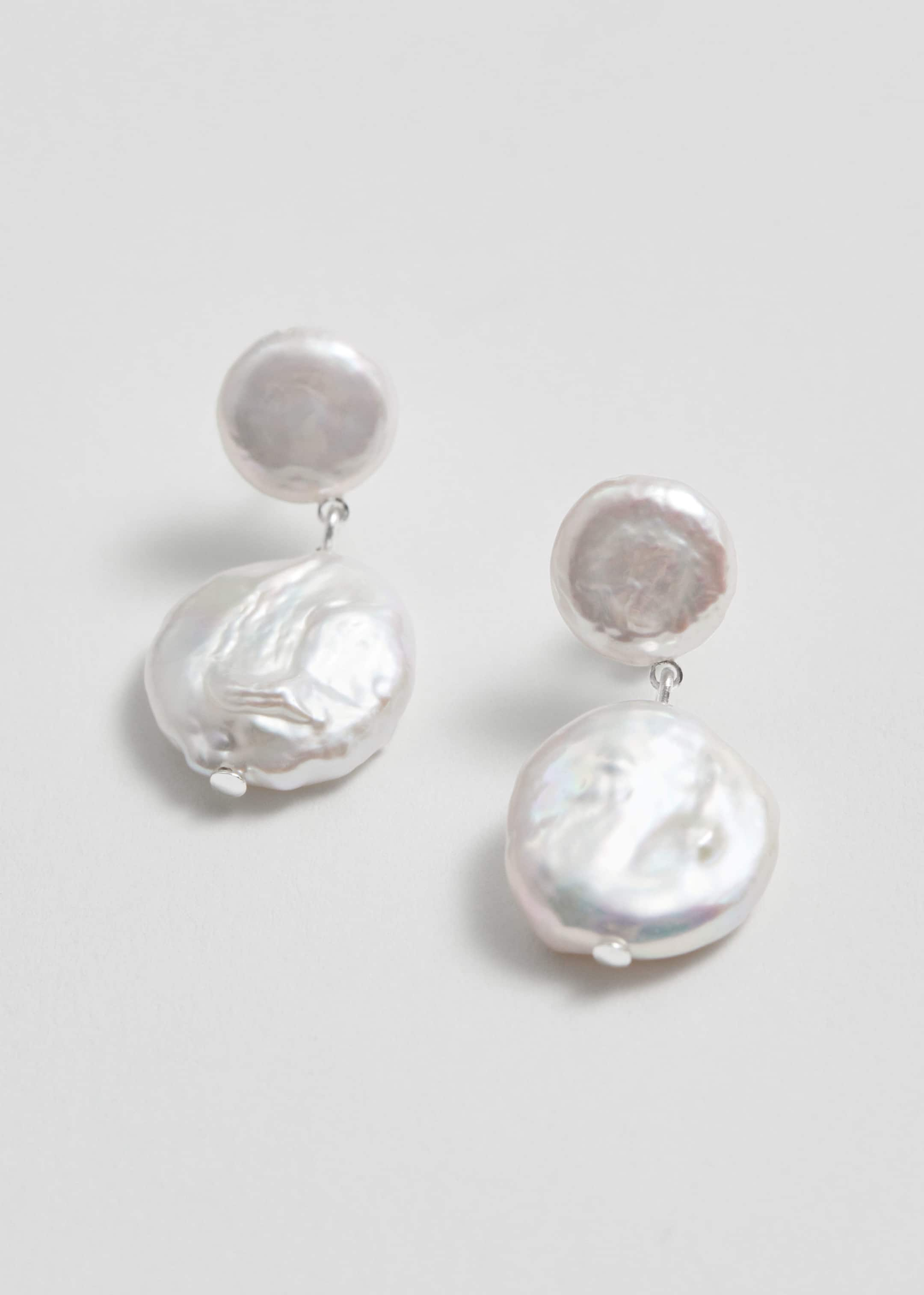 Drop Pearl Earrings