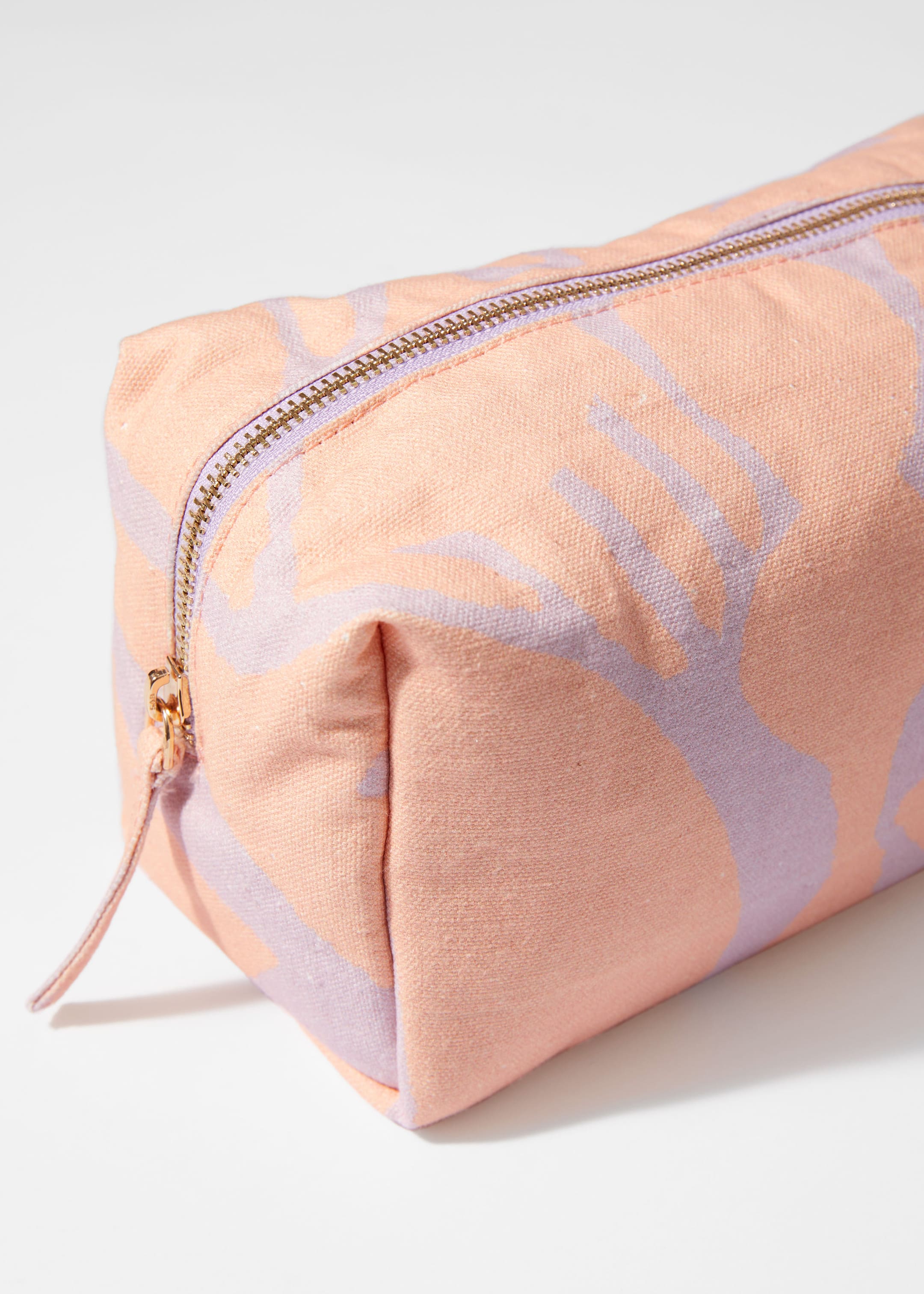 Canvas Beauty Pouch - {{variantName}} - Beschreibendes Detail