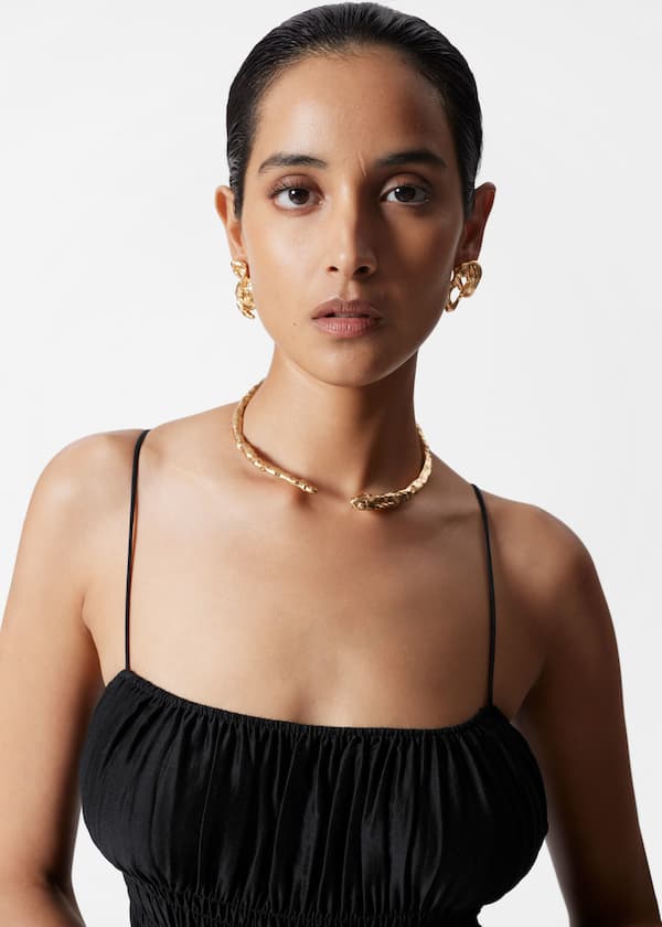 Sculpted Choker Necklace