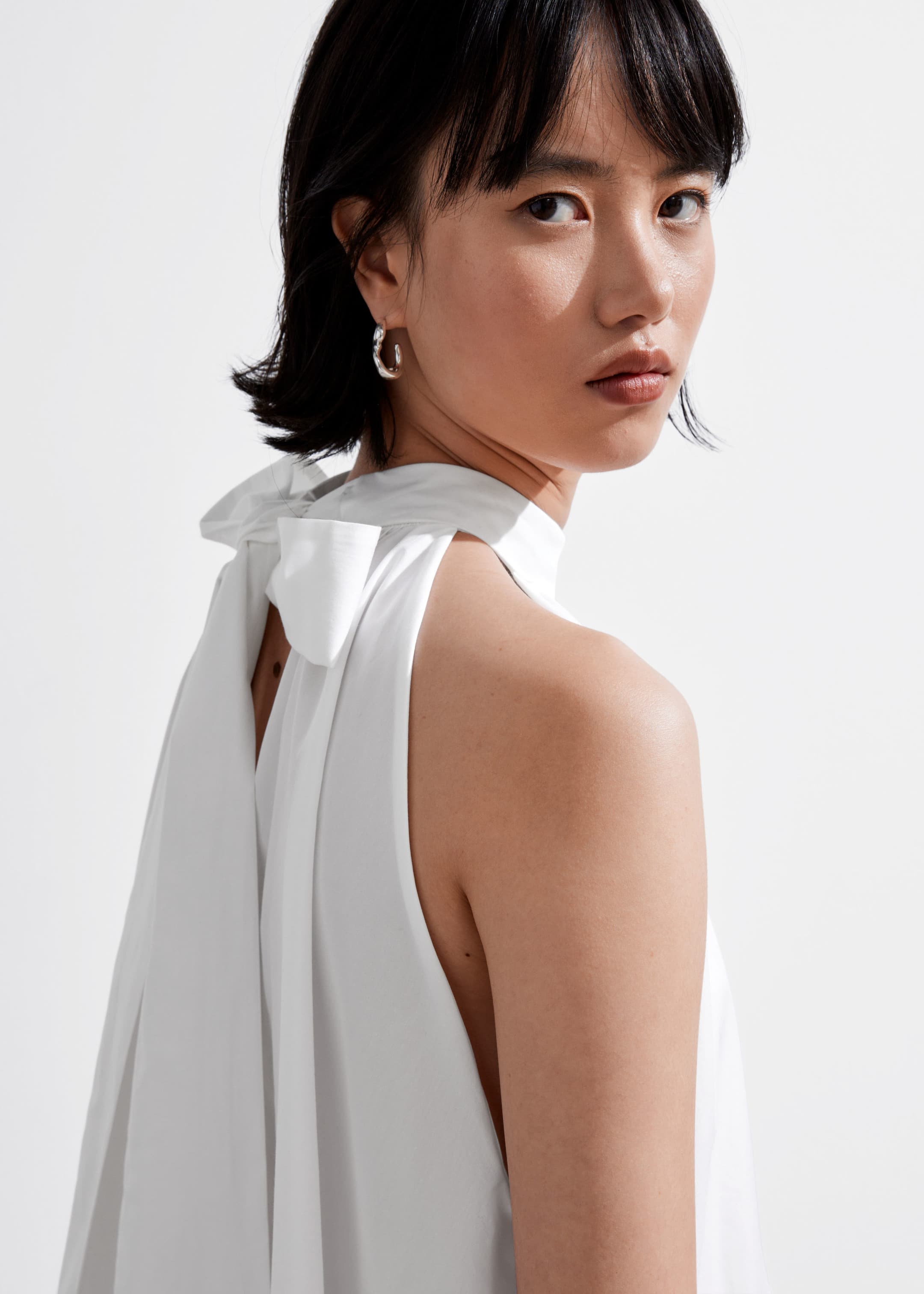 Robe courte à nœud - Blanc - Lookbook