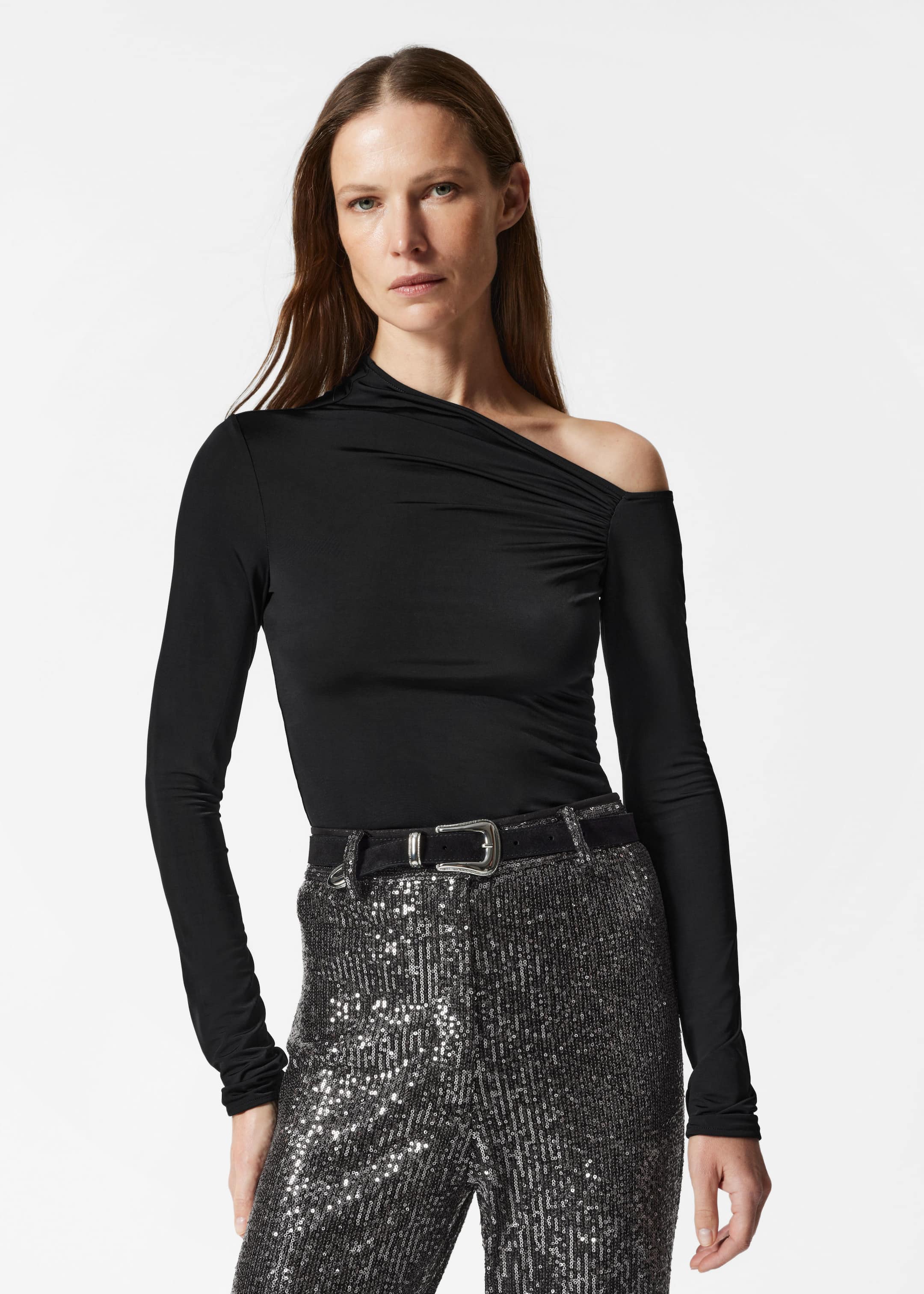 Ruched Asymmetric Top - Black - Lookbook