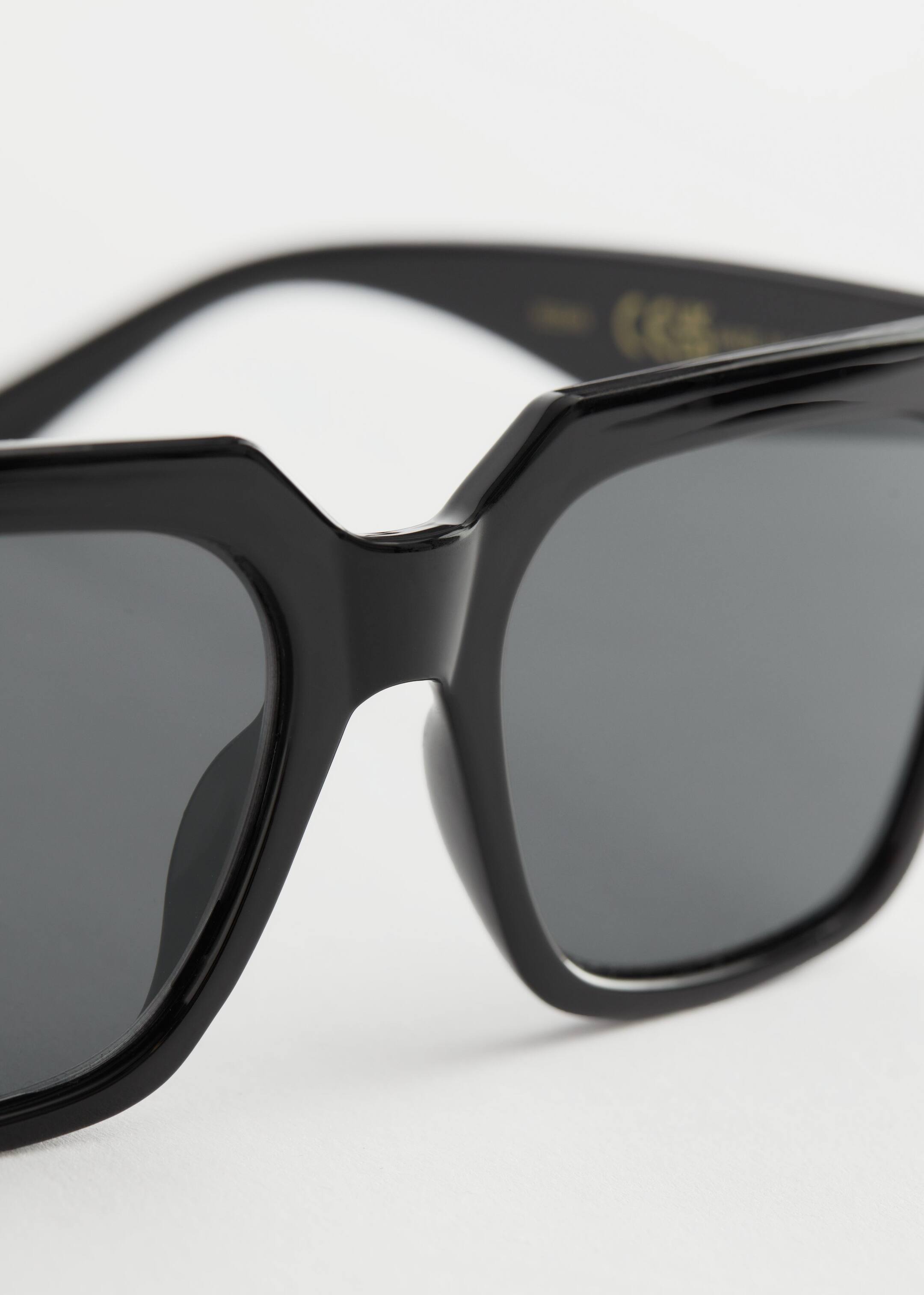 Squared Angular Sunglasses - {{variantName}} - Descriptive Detail