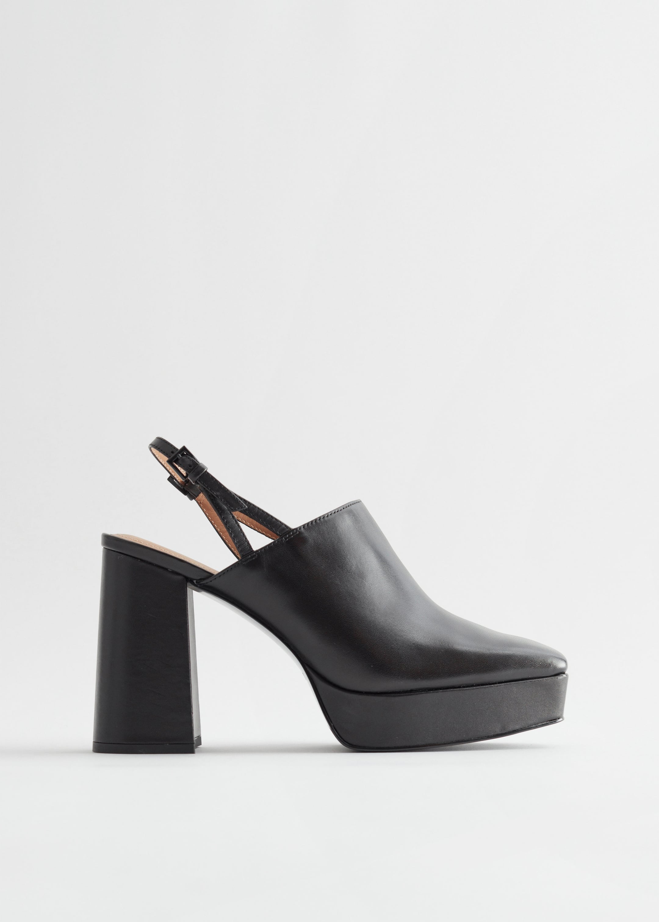 Loafer-Pumps mit Plateau - Schwarz - Stillleben